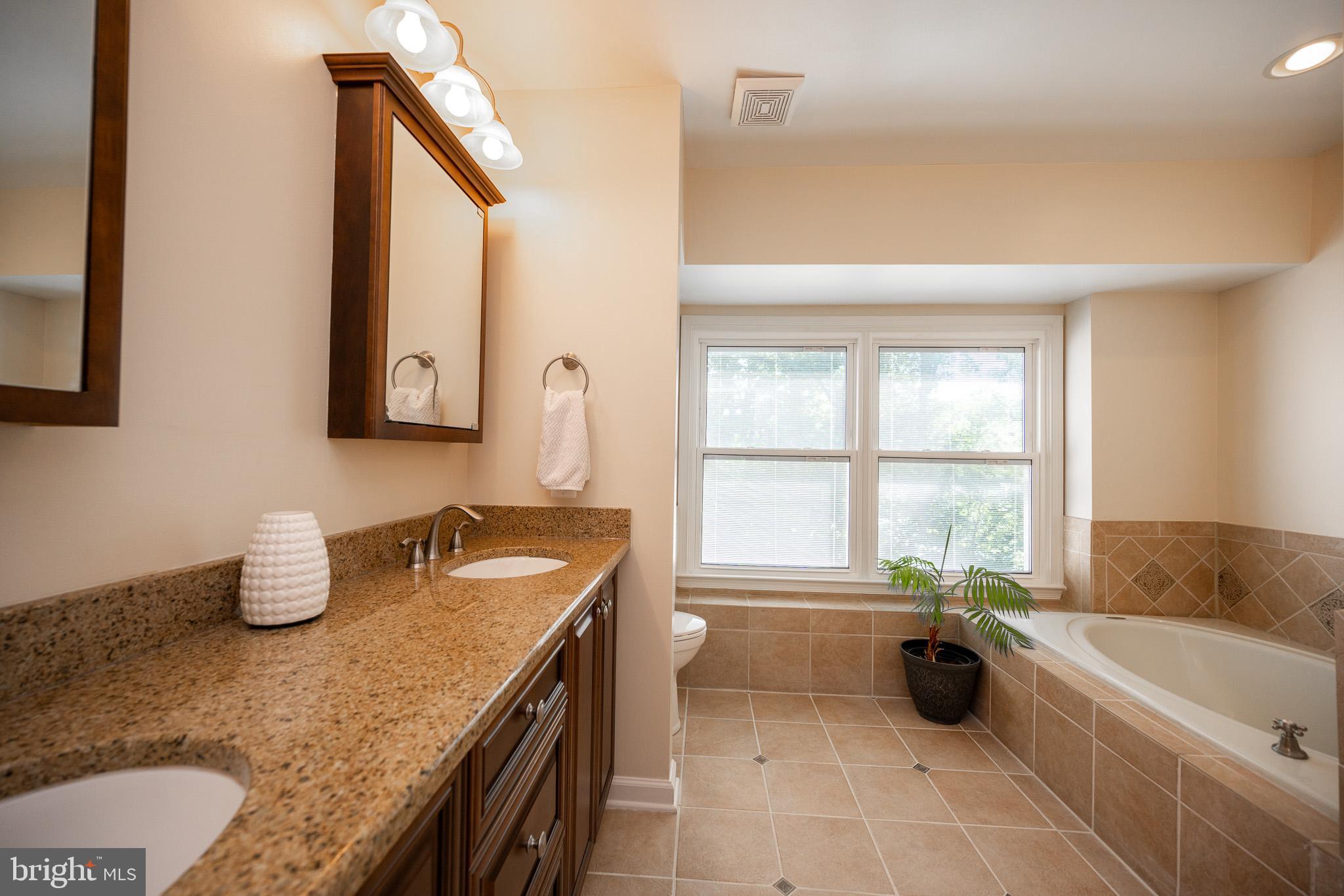 AUTUMN GLEN - Residential