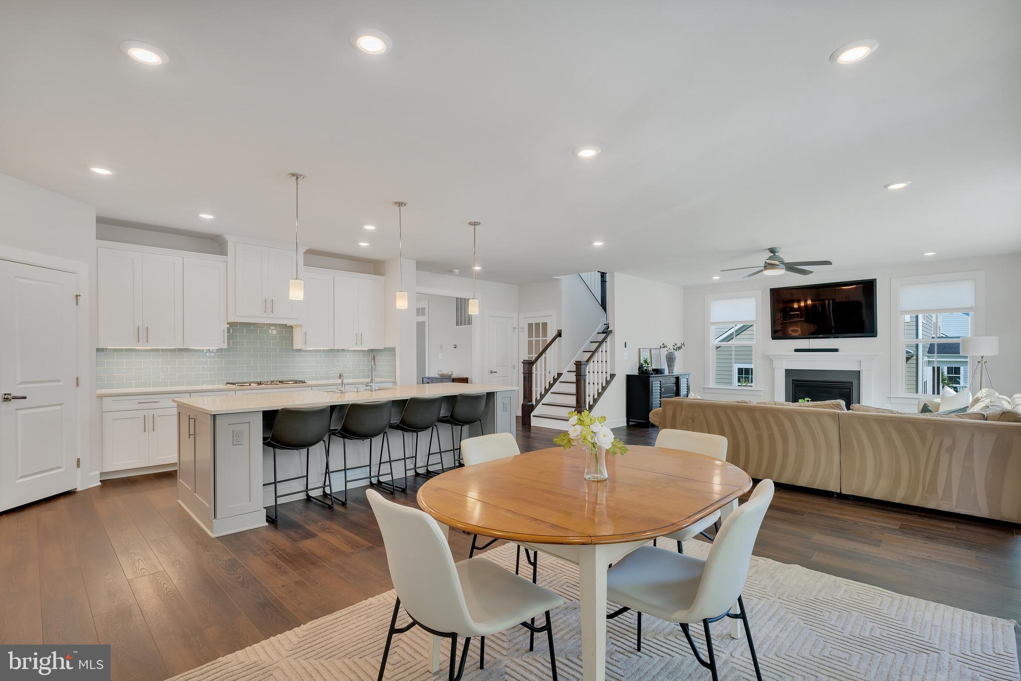 GROVE AT WILLOWSFORD - Residential