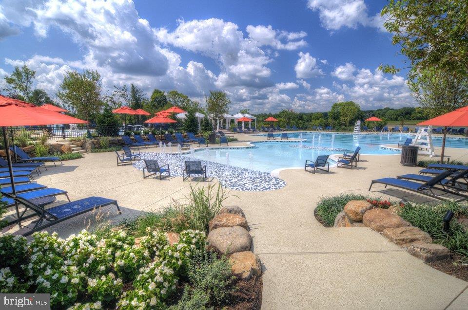 GROVE AT WILLOWSFORD - Residential