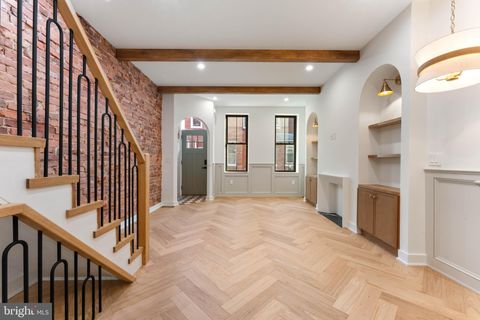 823 MERCER STREET PHILADELPHIA PA 19125