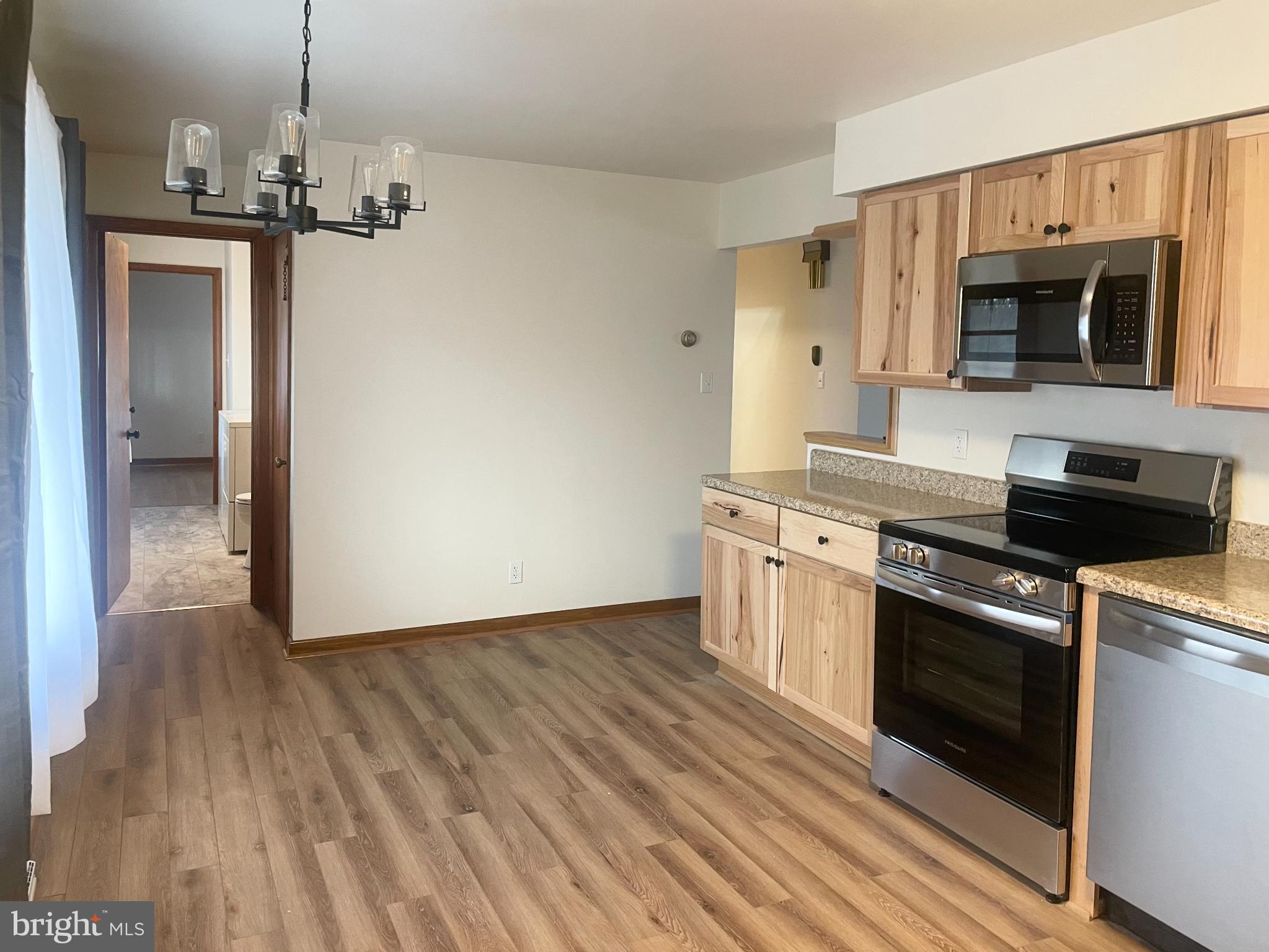 CENTENNIAL HILL - Residential