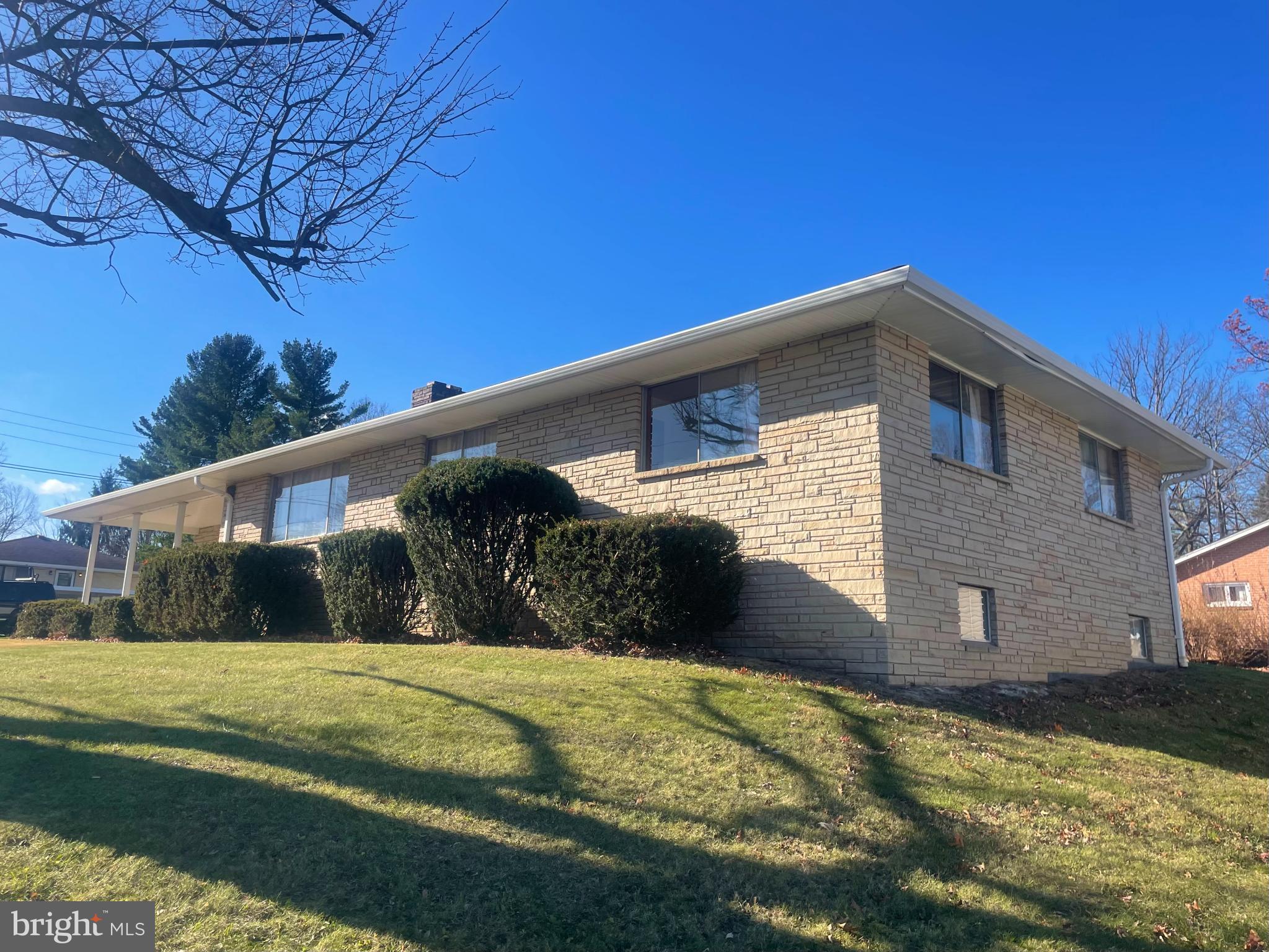 CENTENNIAL HILL - Residential