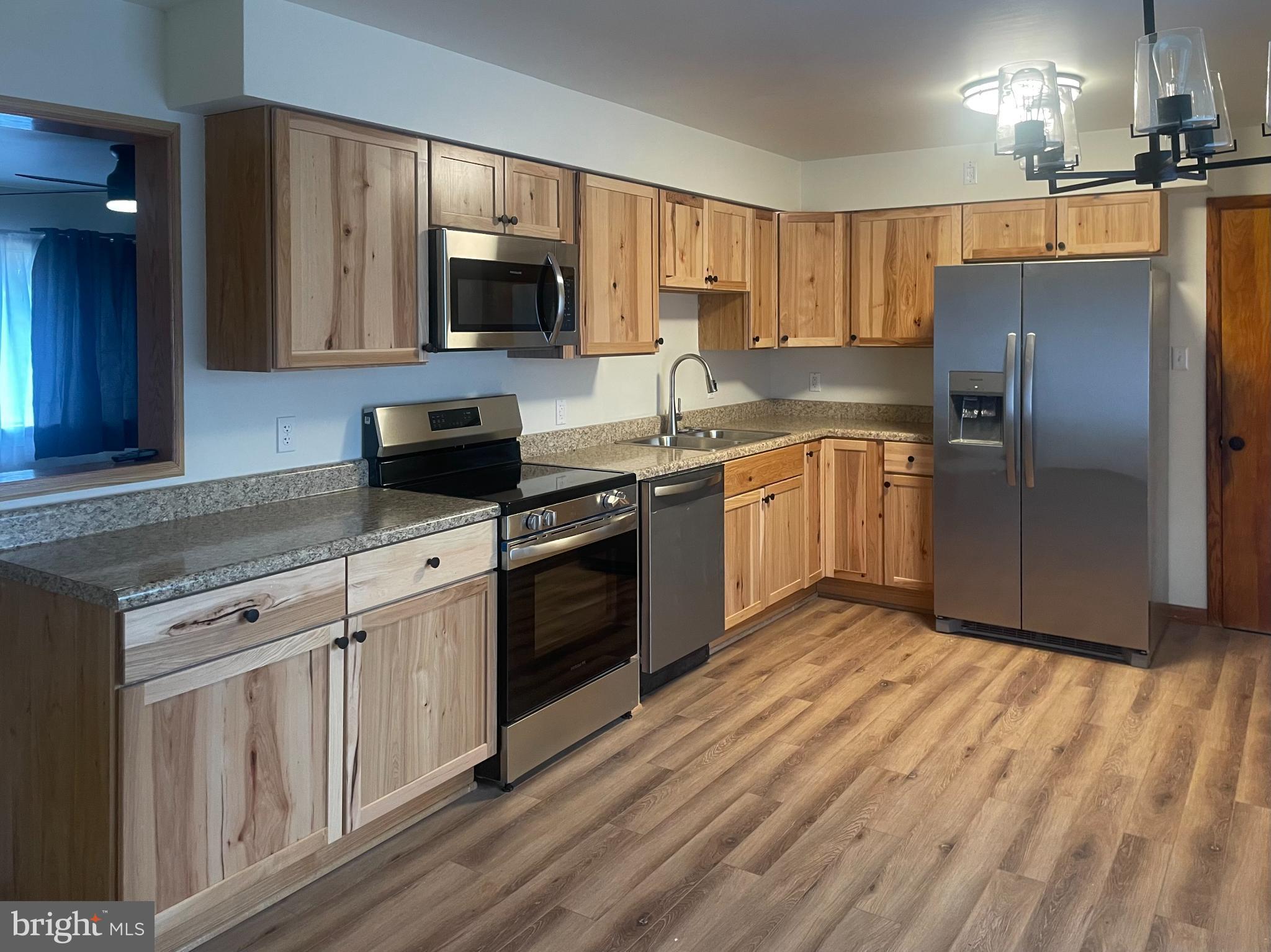 CENTENNIAL HILL - Residential