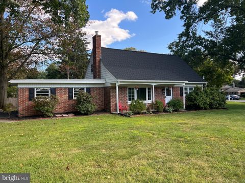 Photo of 927 RAYMEE DR, LANCASTER, PA 17601 (MLS # PALA2041224)