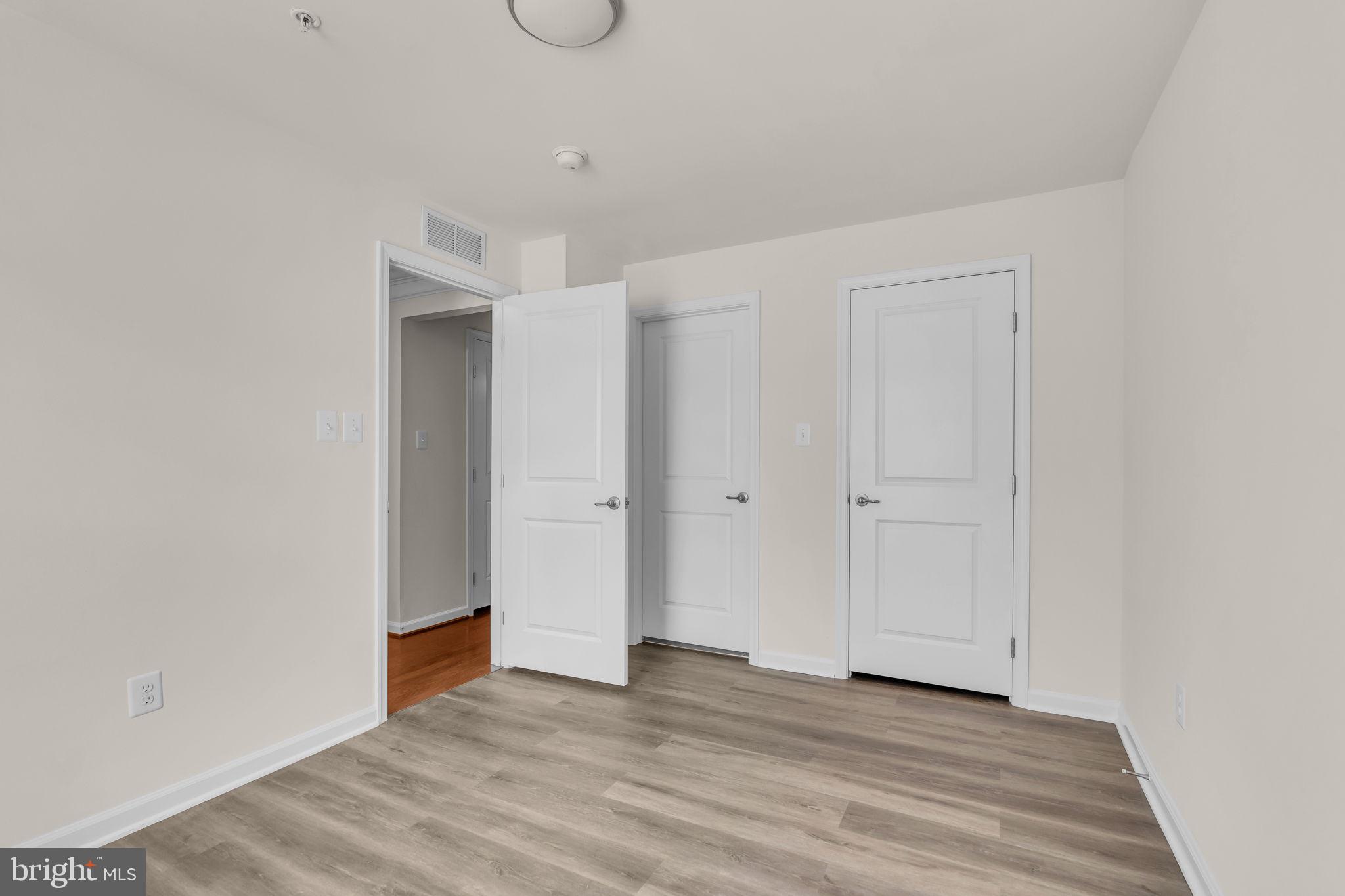 WATERFORD HILLS - Residential