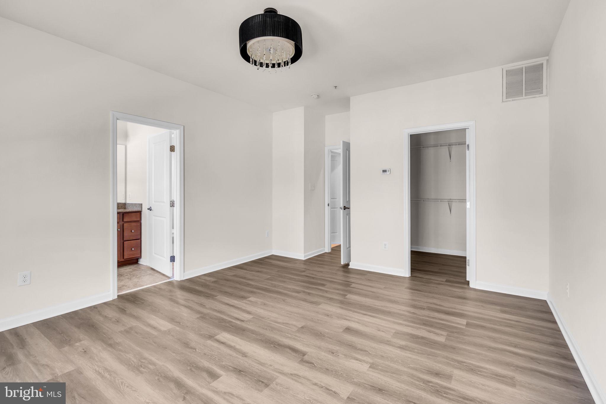 WATERFORD HILLS - Residential