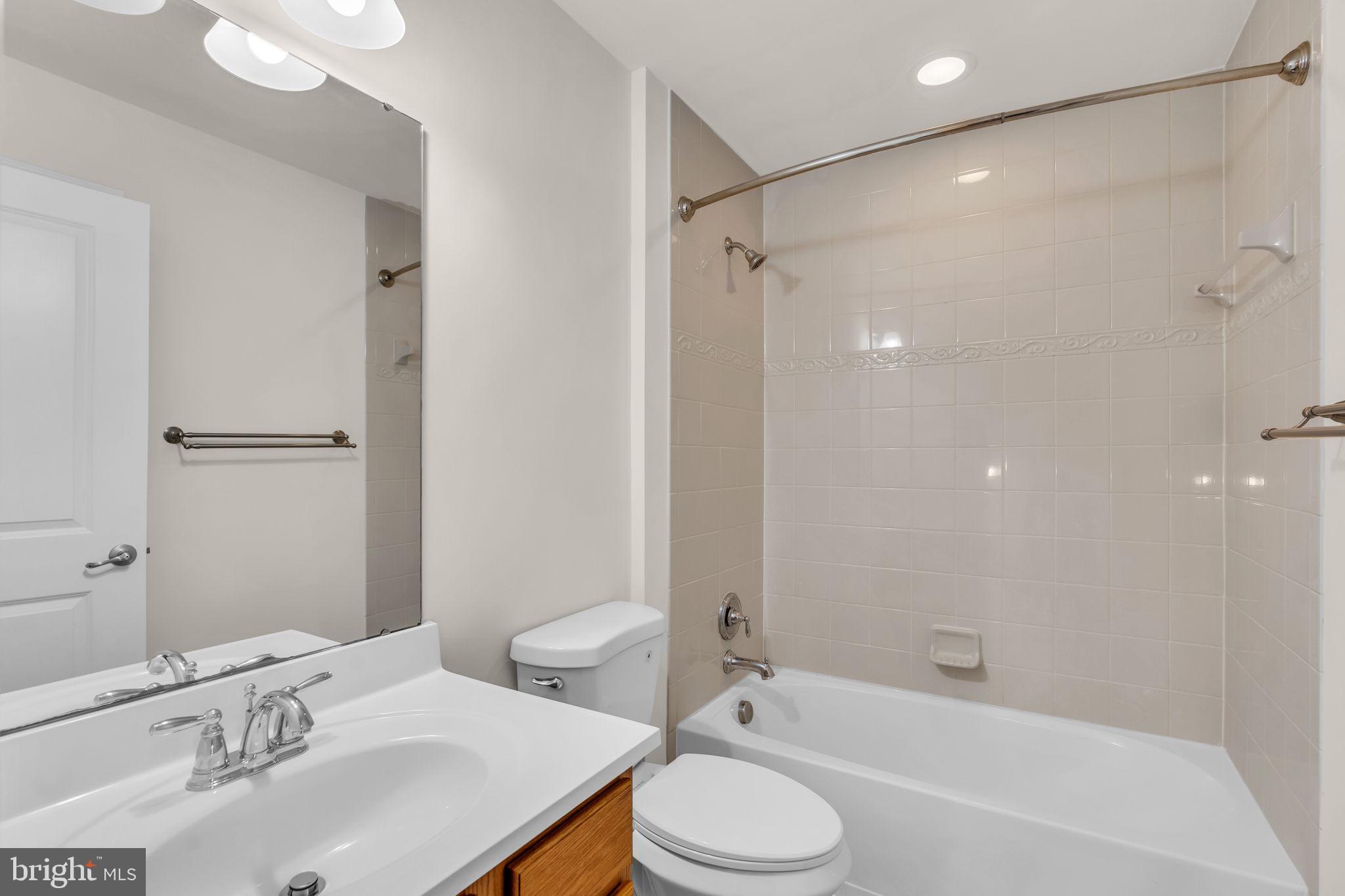 WATERFORD HILLS - Residential