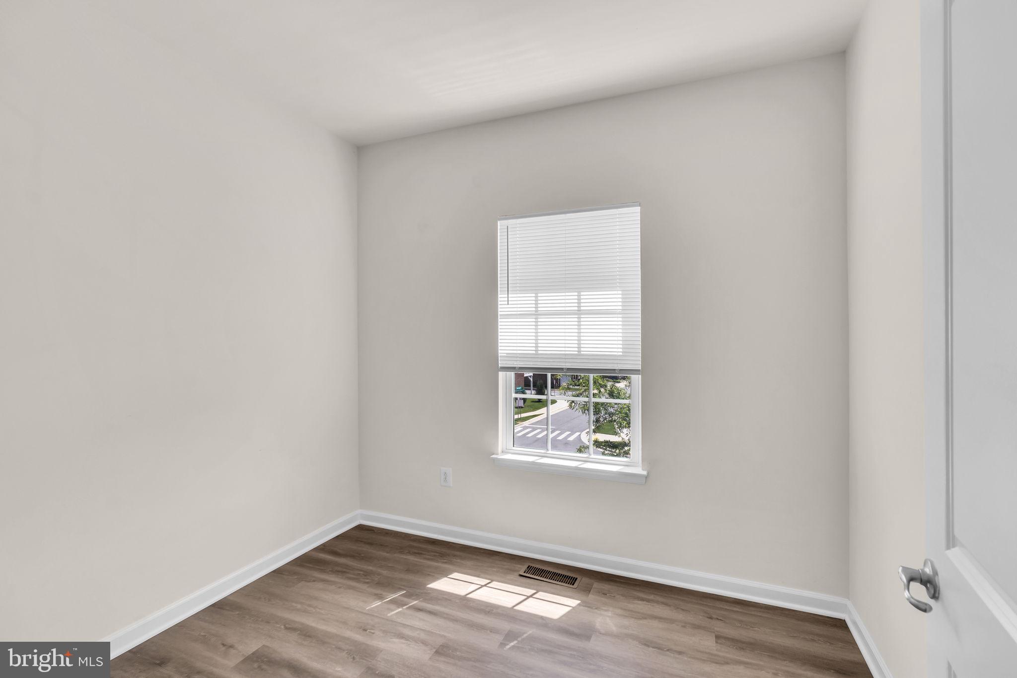 WATERFORD HILLS - Residential