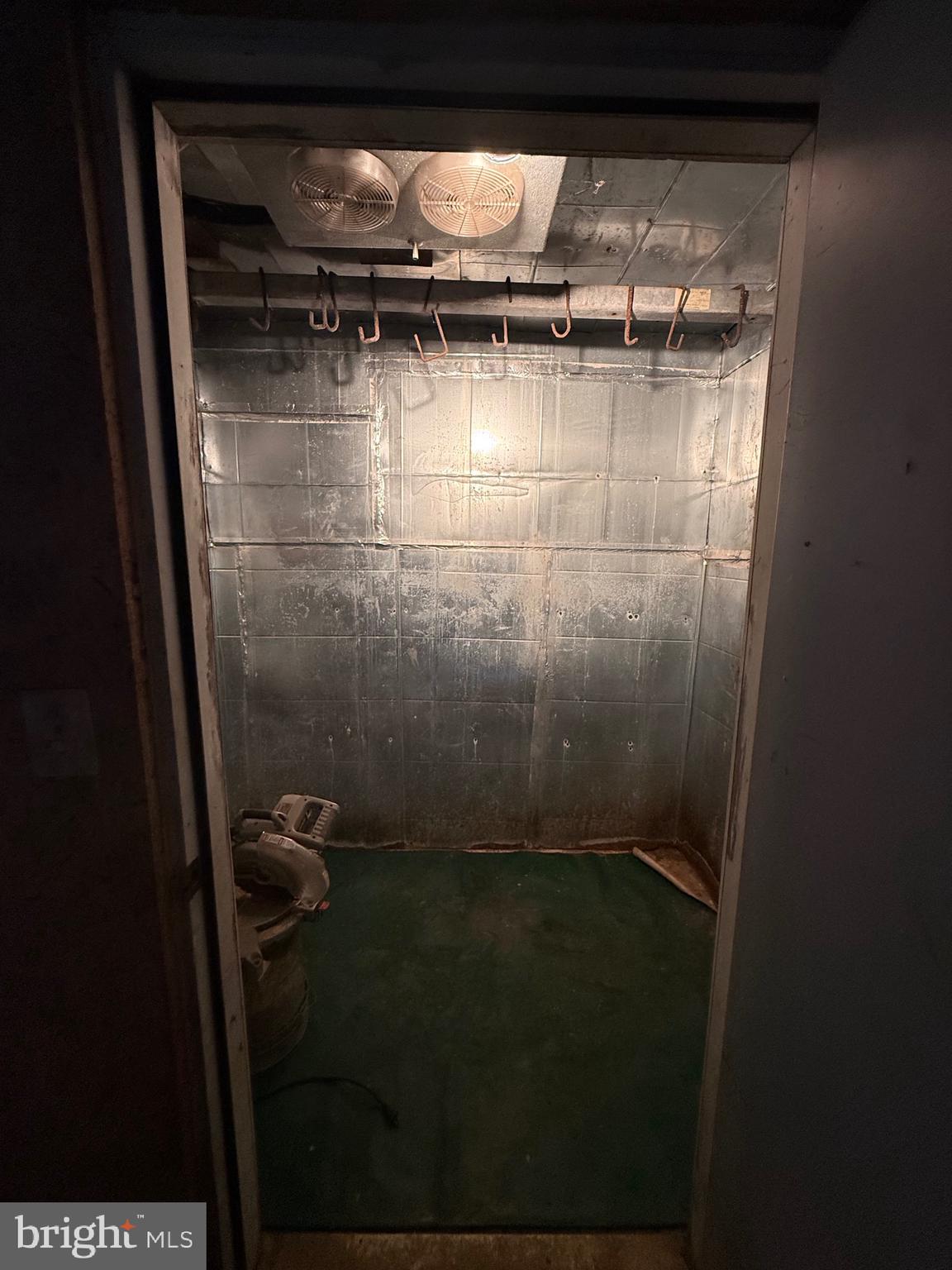 HAMPSTEAD - Residential