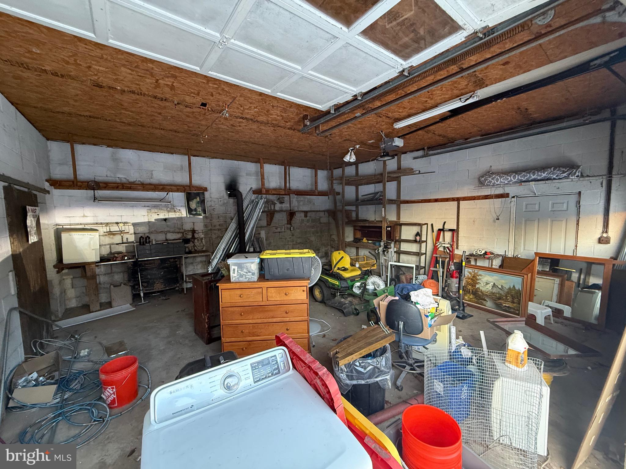 HAMPSTEAD - Residential