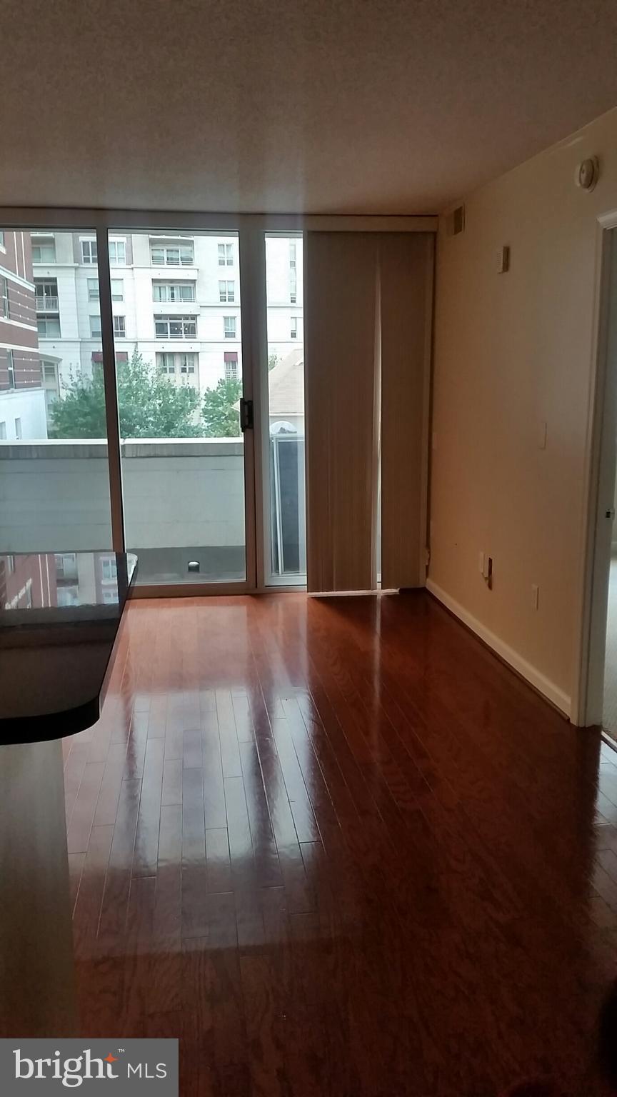 BALLSTON 880 - Residential Lease