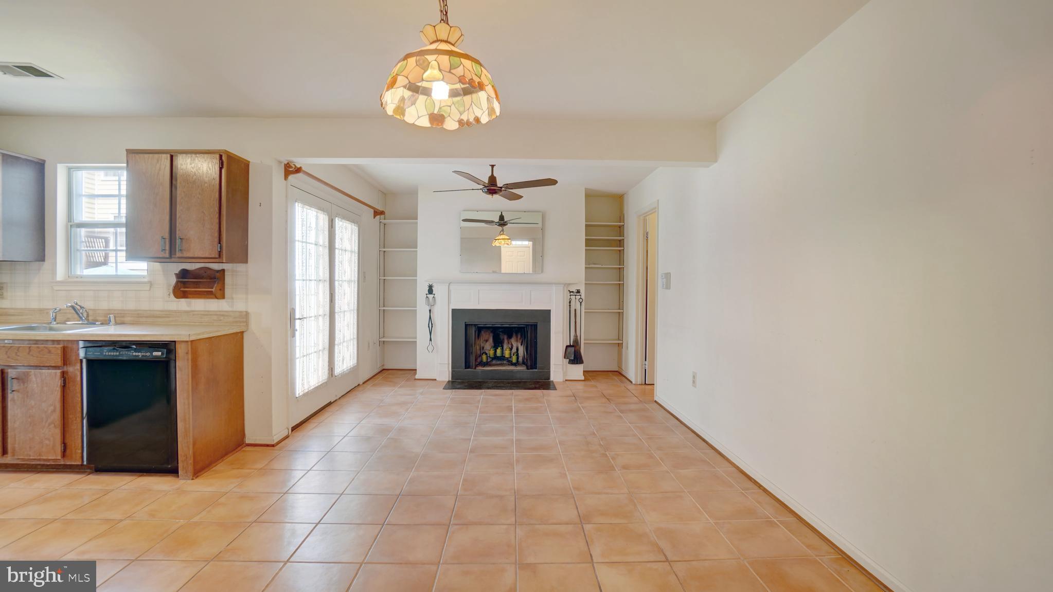 CROFTON VILLAGE - Residential