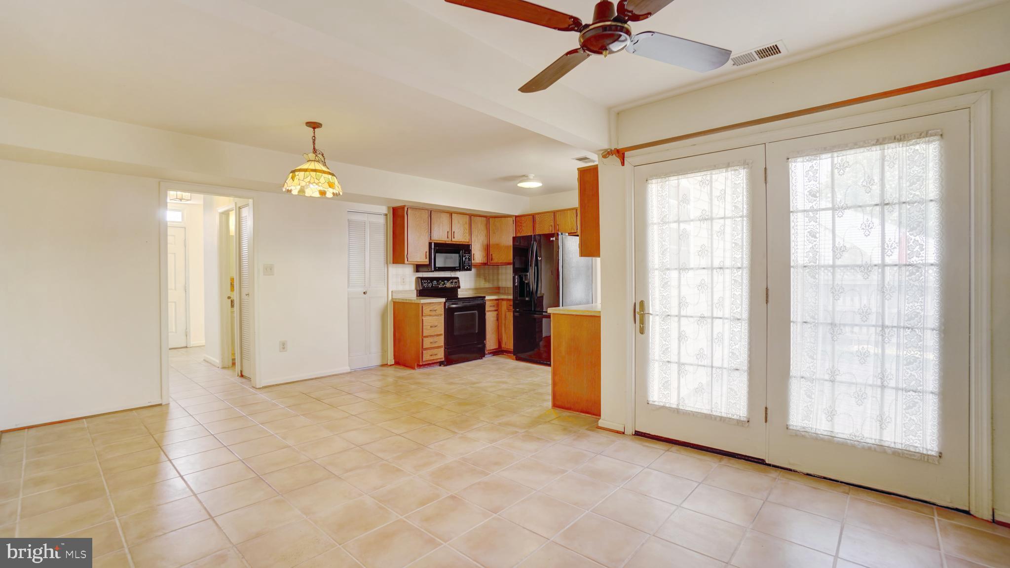 CROFTON VILLAGE - Residential