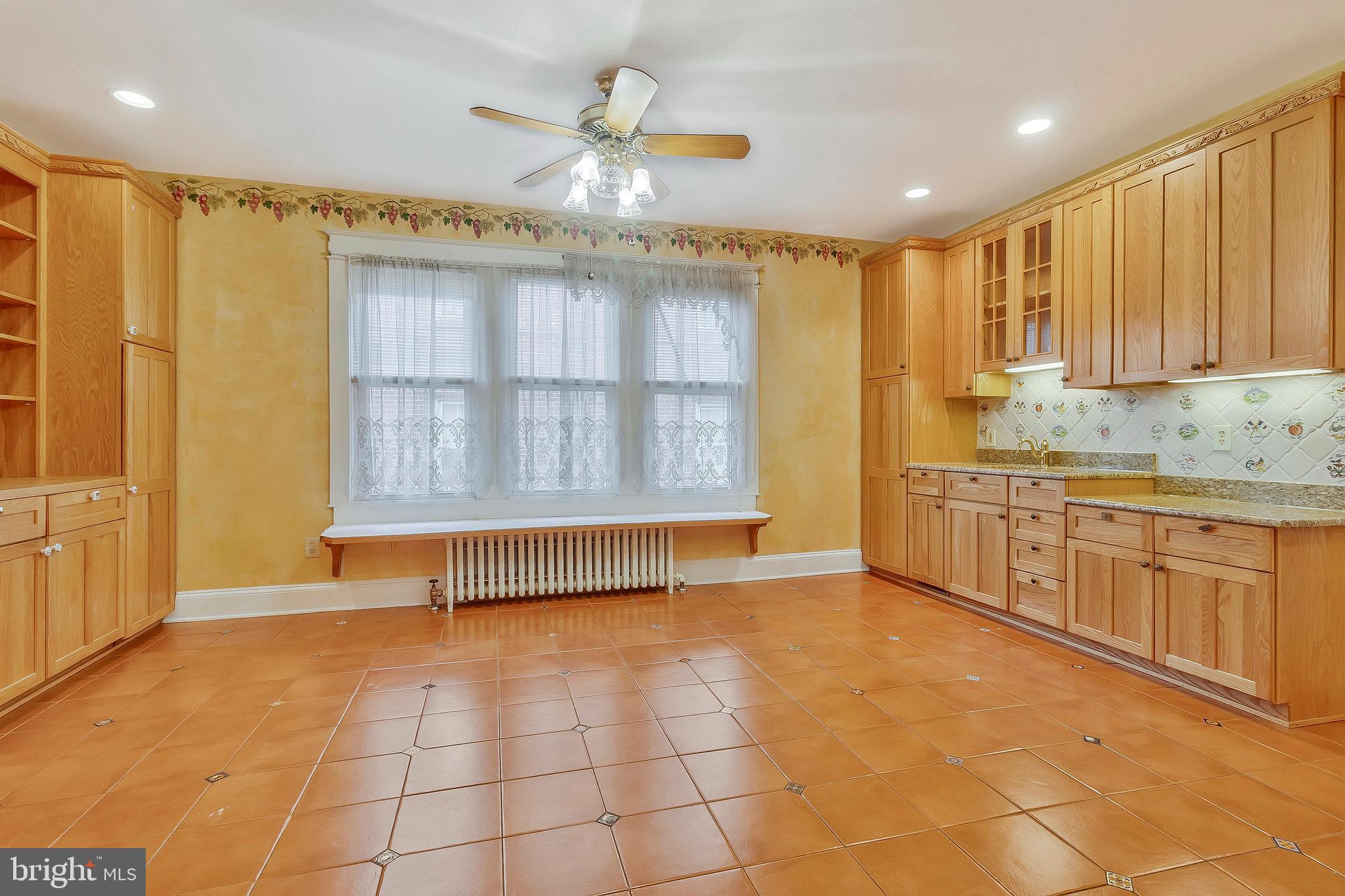 PETTITS ADDN TO HYATTSVI - Residential