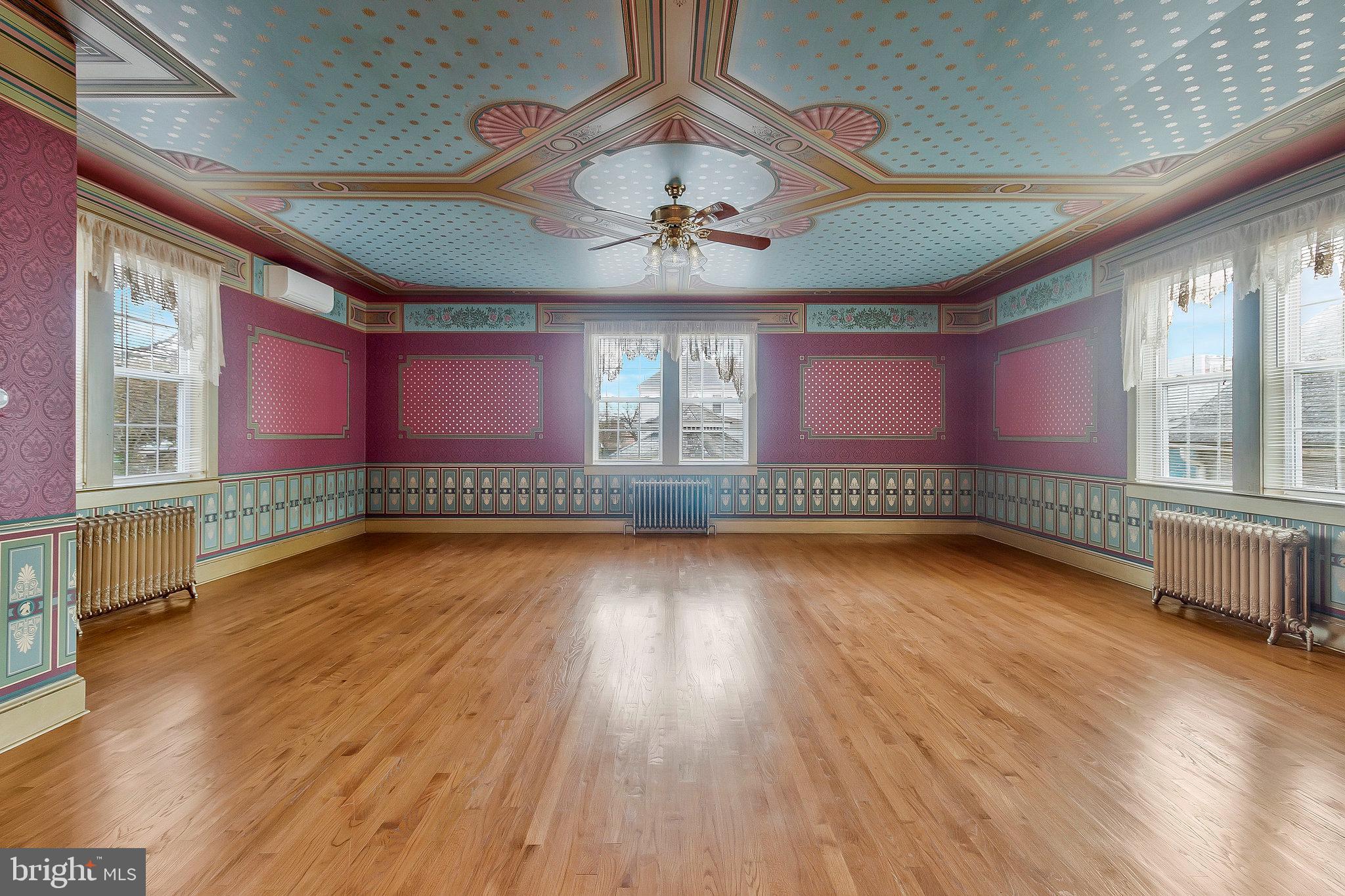 PETTITS ADDN TO HYATTSVI - Residential