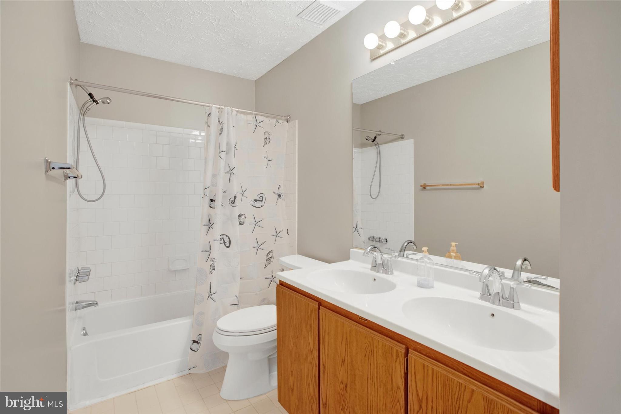 VILLAGE OF OAK GROVE - Residential