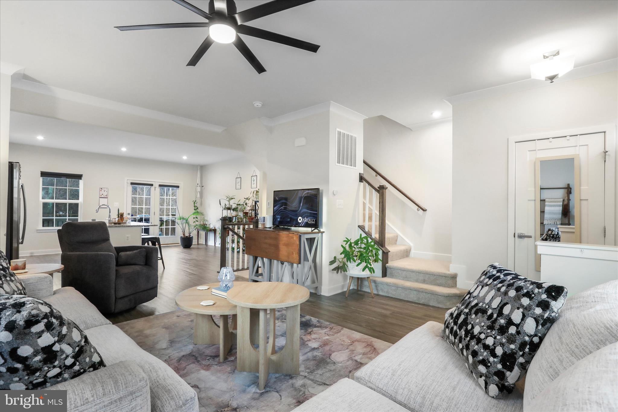 POTOMAC STATION - Residential