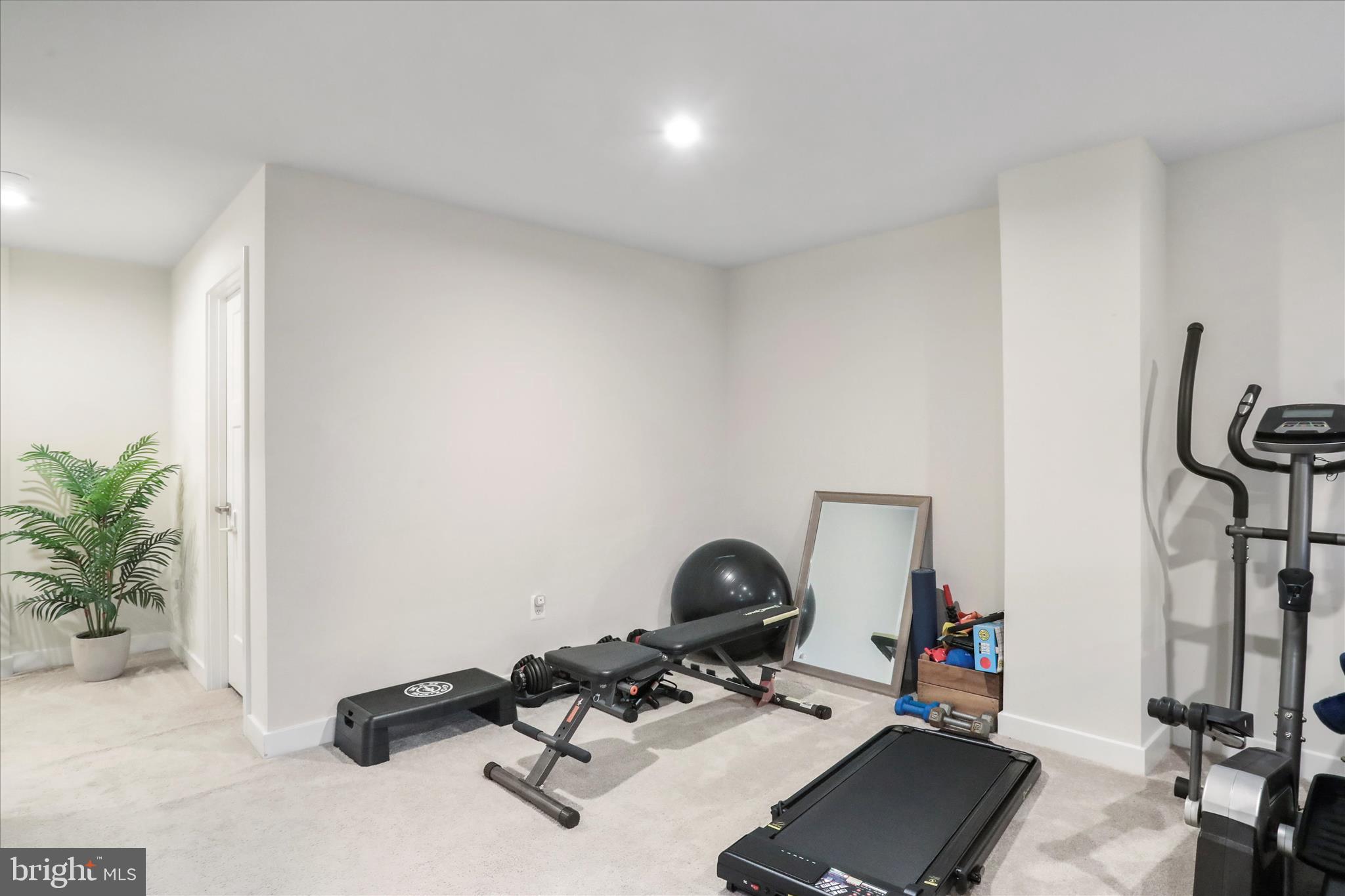 POTOMAC STATION - Residential