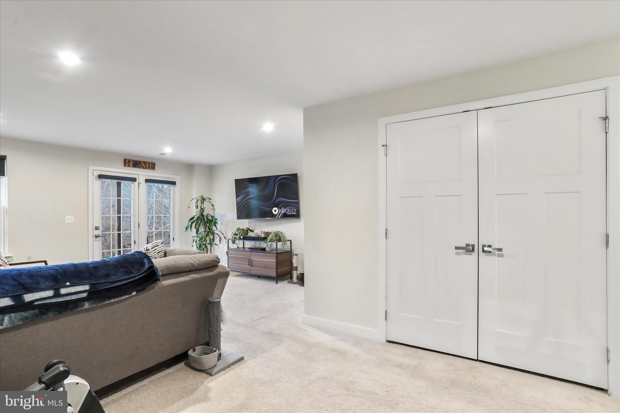 POTOMAC STATION - Residential