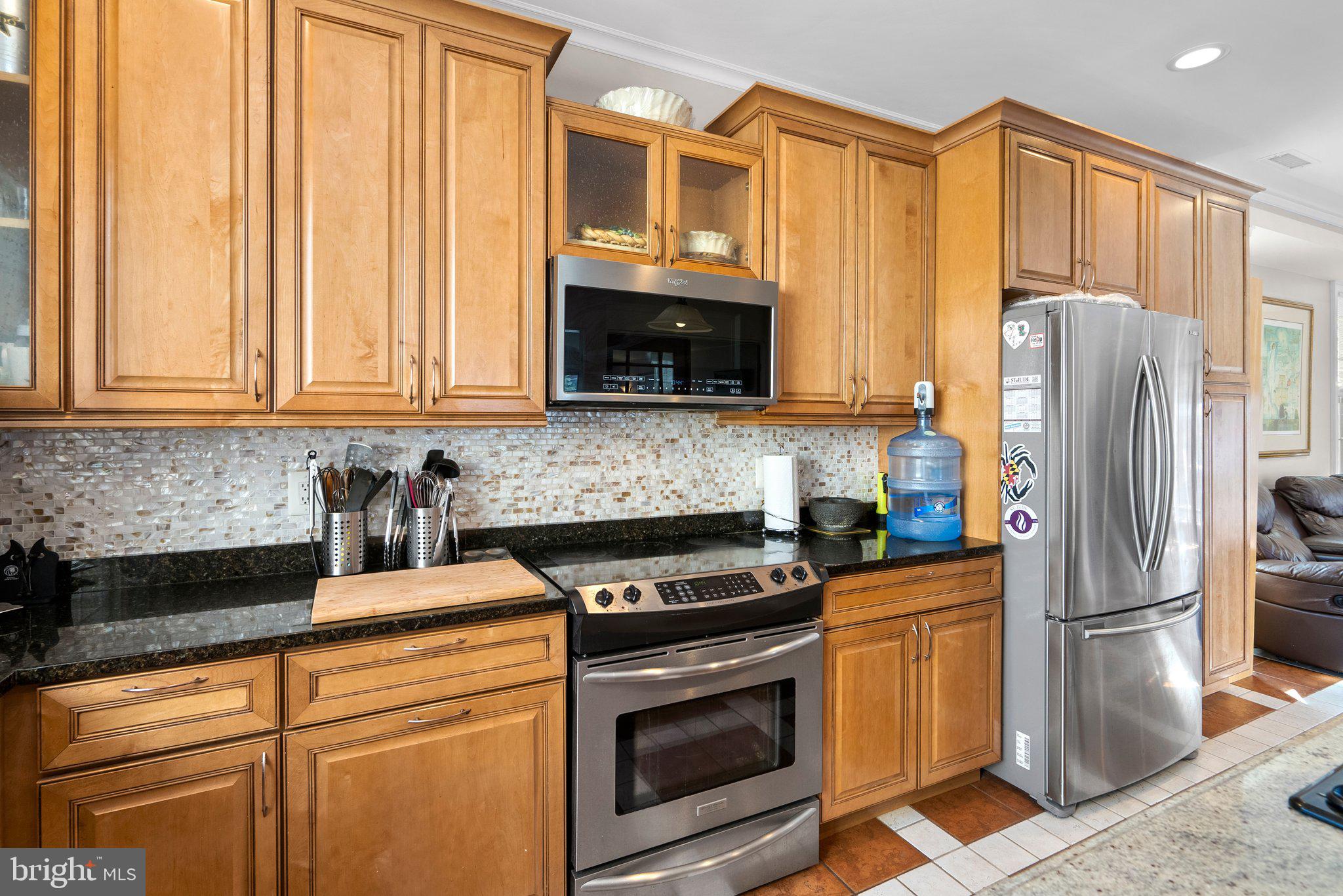 GREENWOOD KNOLLS - Residential