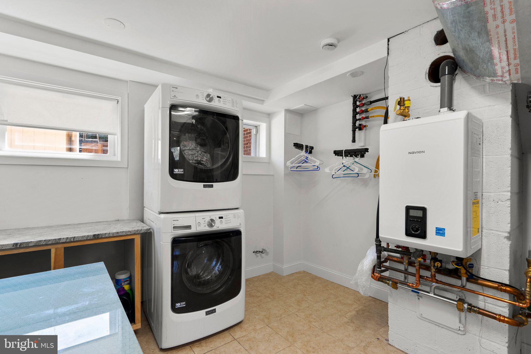 GREENWOOD KNOLLS - Residential