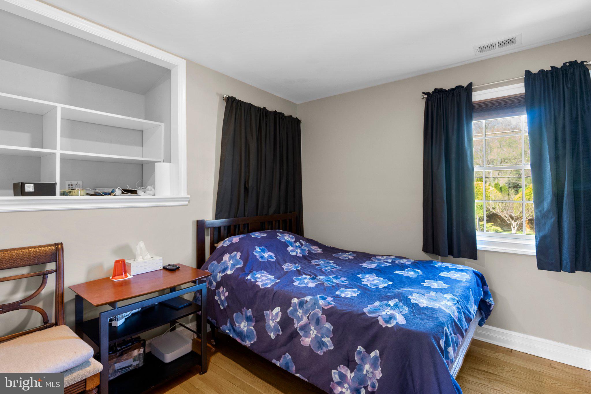 GREENWOOD KNOLLS - Residential