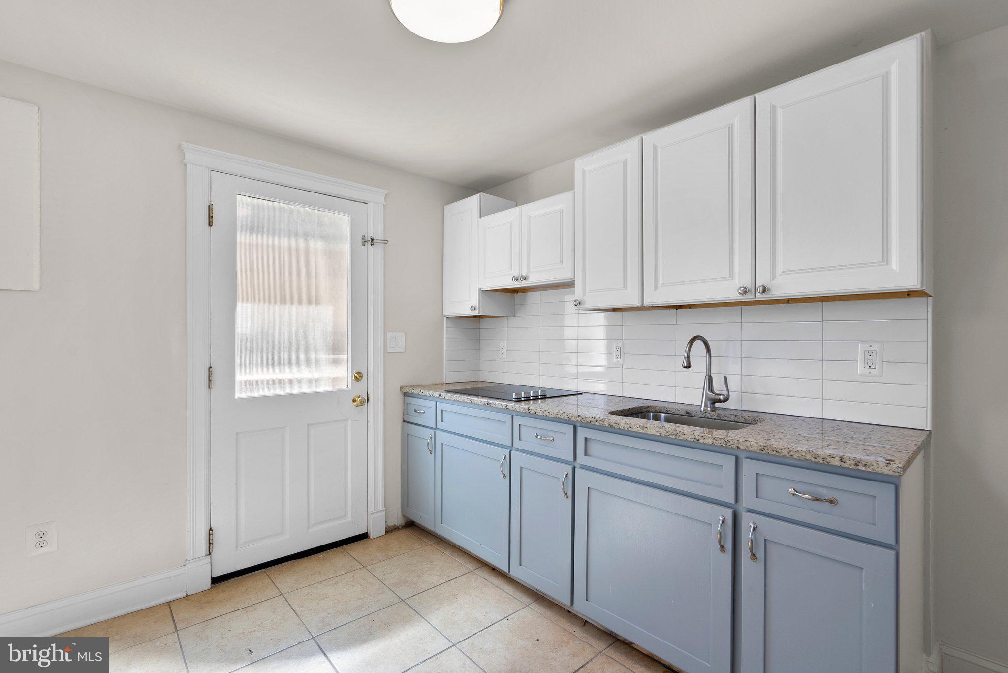 GREENWOOD KNOLLS - Residential