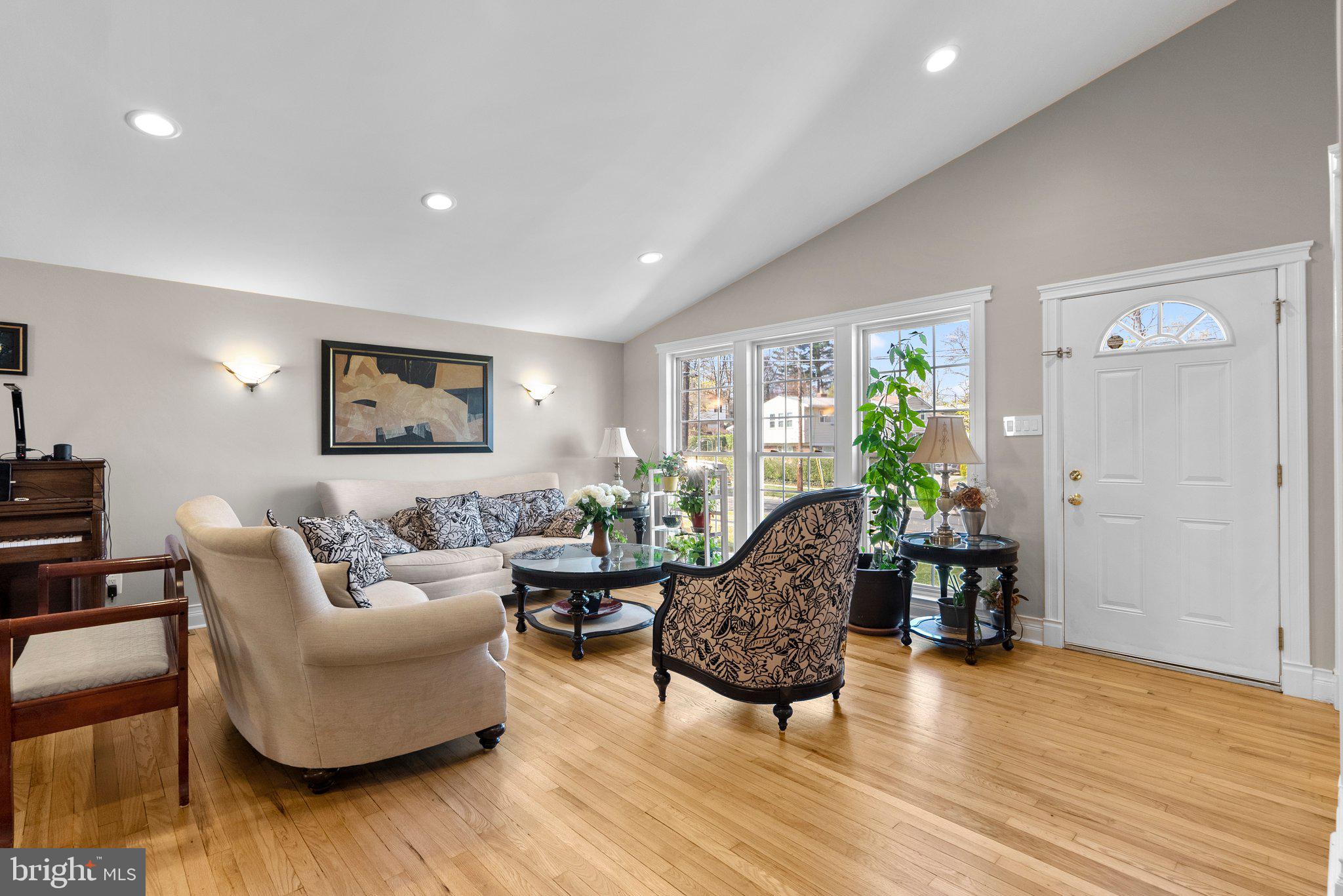 GREENWOOD KNOLLS - Residential