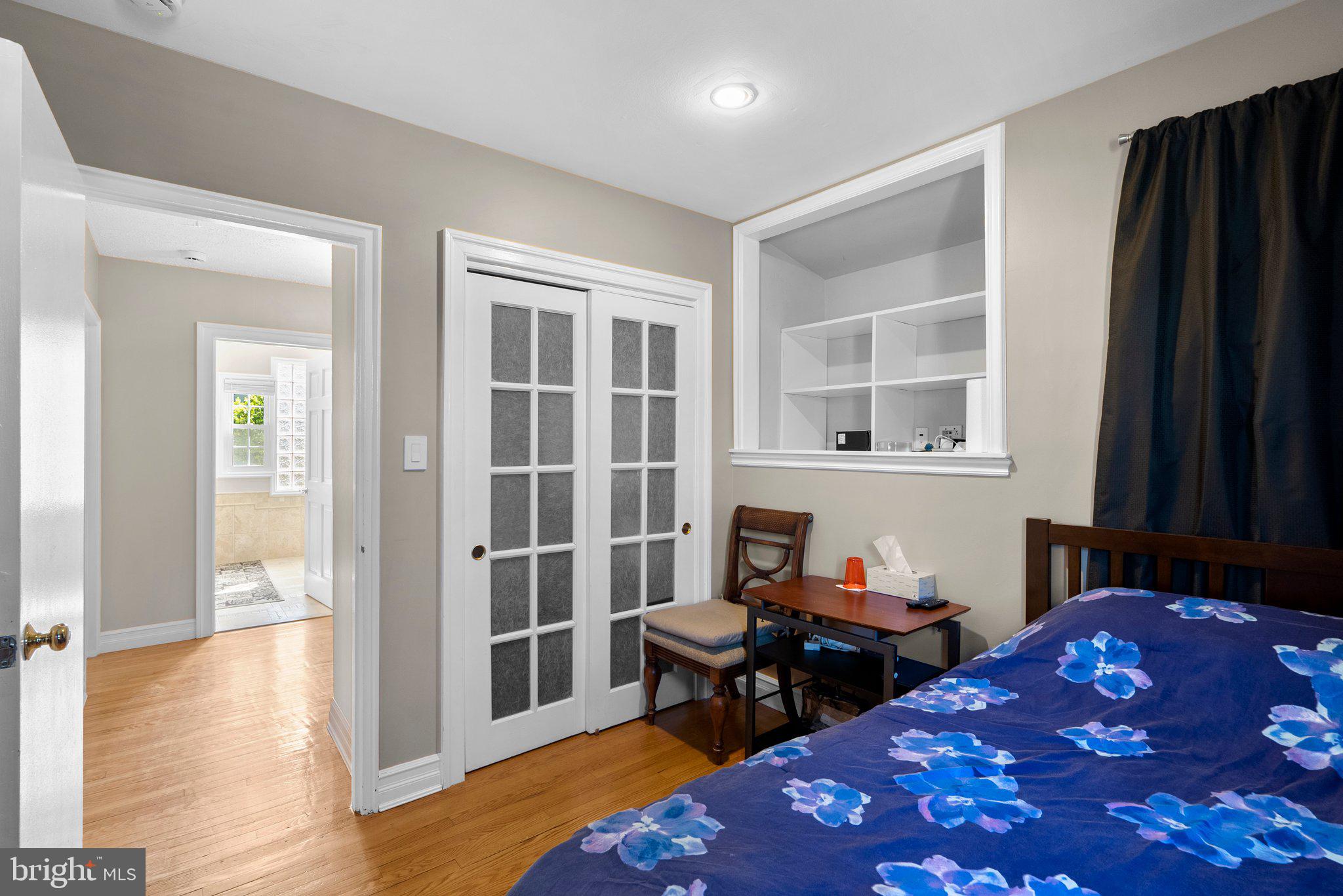 GREENWOOD KNOLLS - Residential