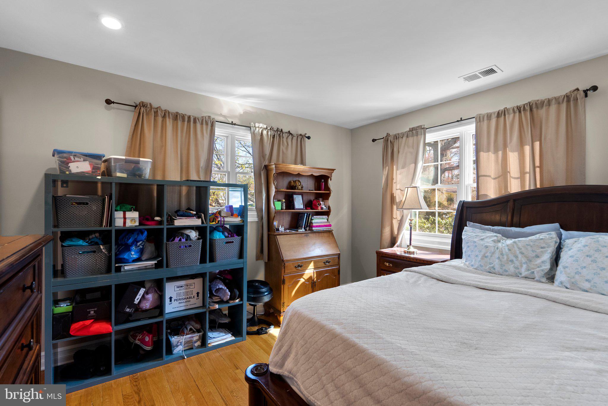 GREENWOOD KNOLLS - Residential