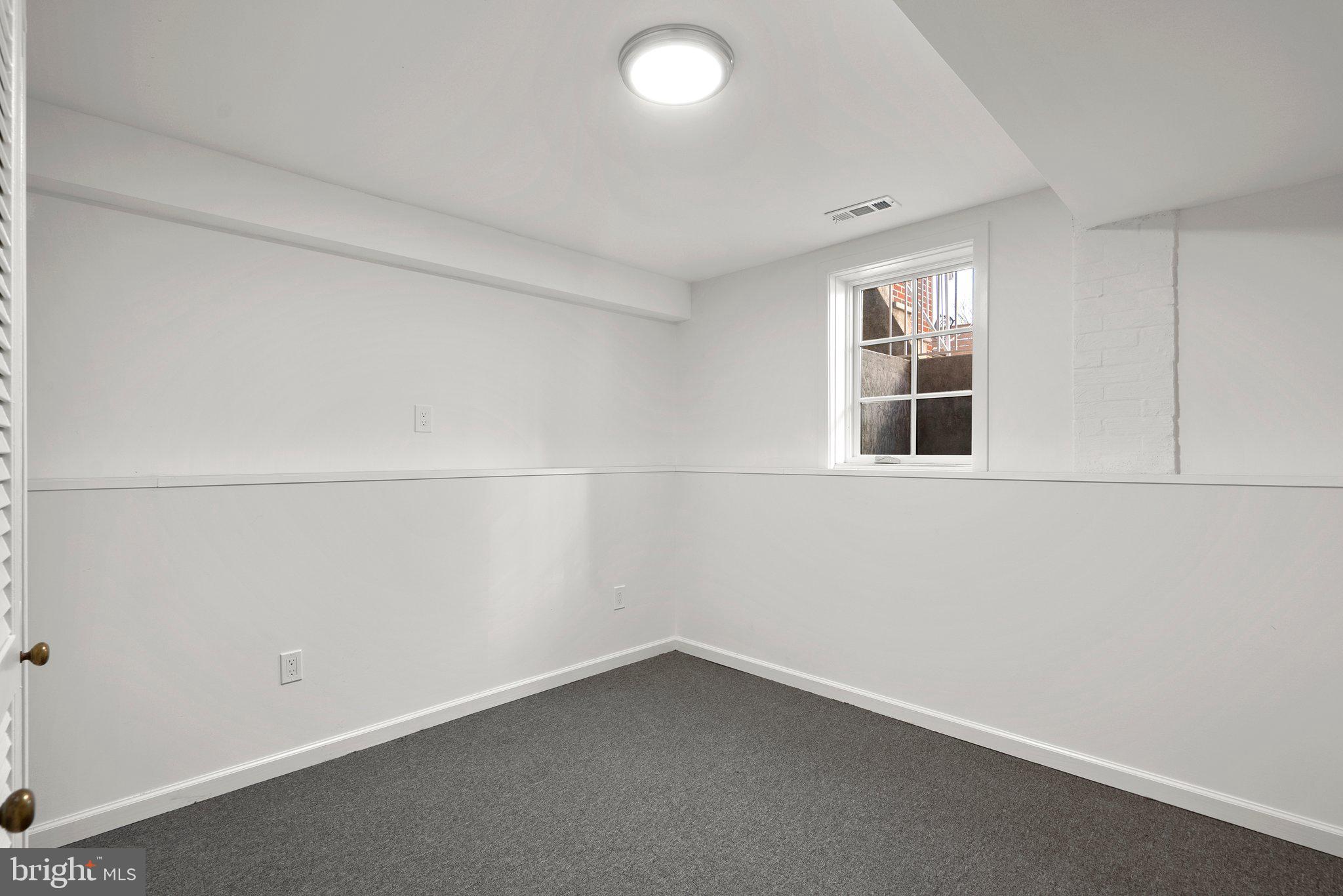 GREENWOOD KNOLLS - Residential