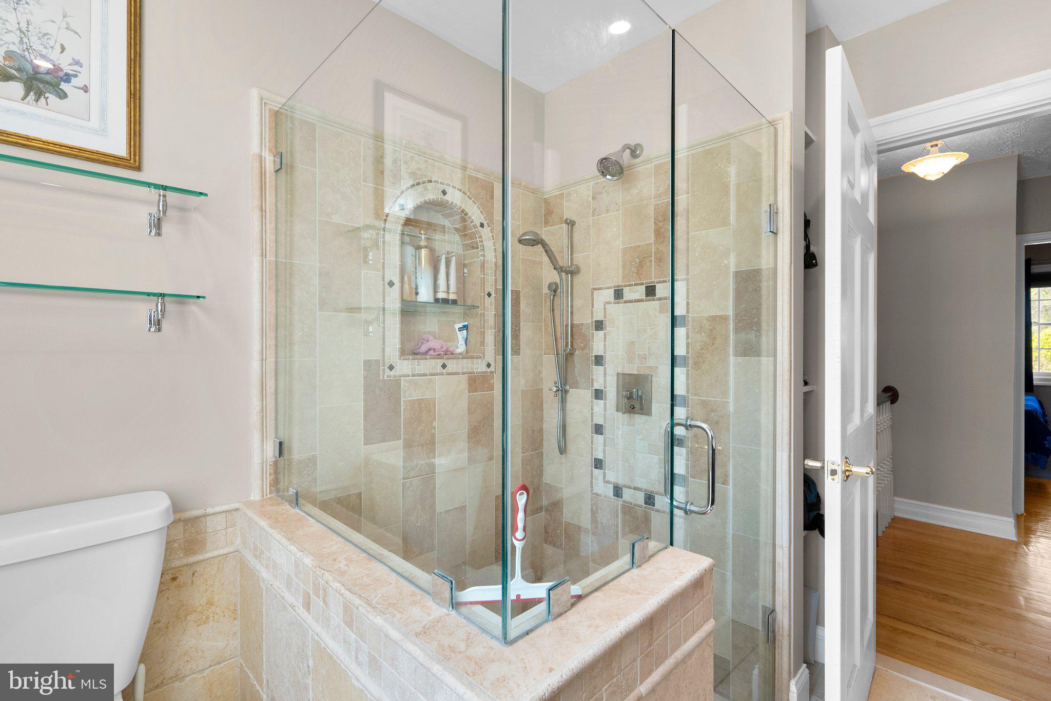 GREENWOOD KNOLLS - Residential