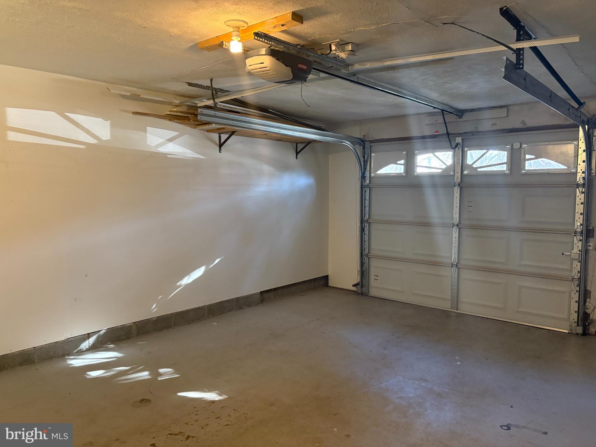 LAFAYETTE VILLAGE - Residential Lease