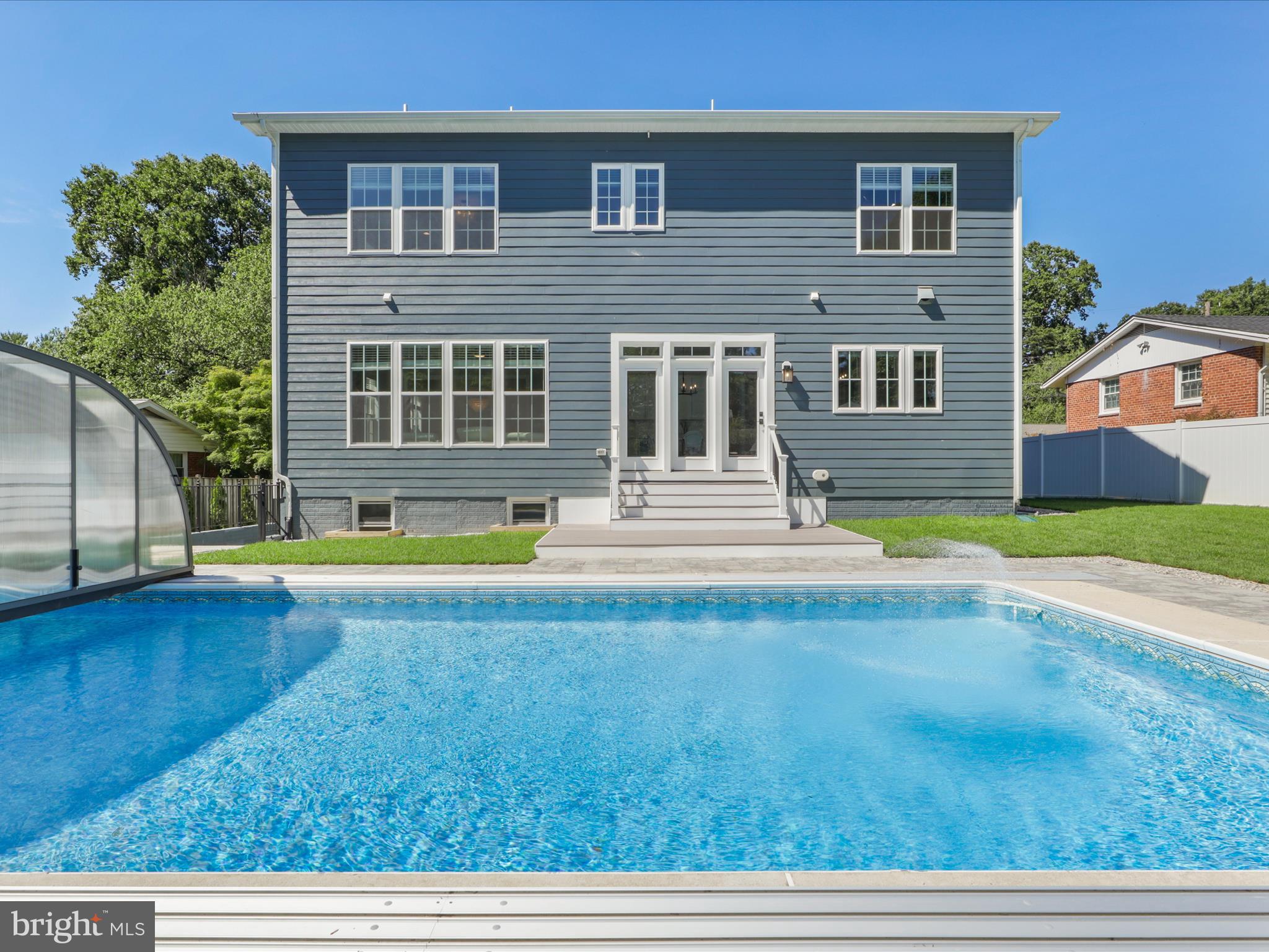 VIENNA WOODS - Residential