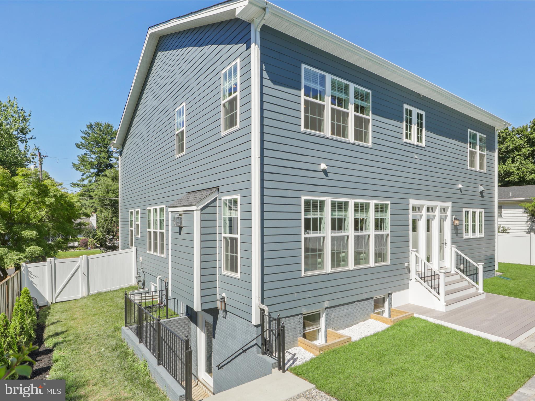 VIENNA WOODS - Residential