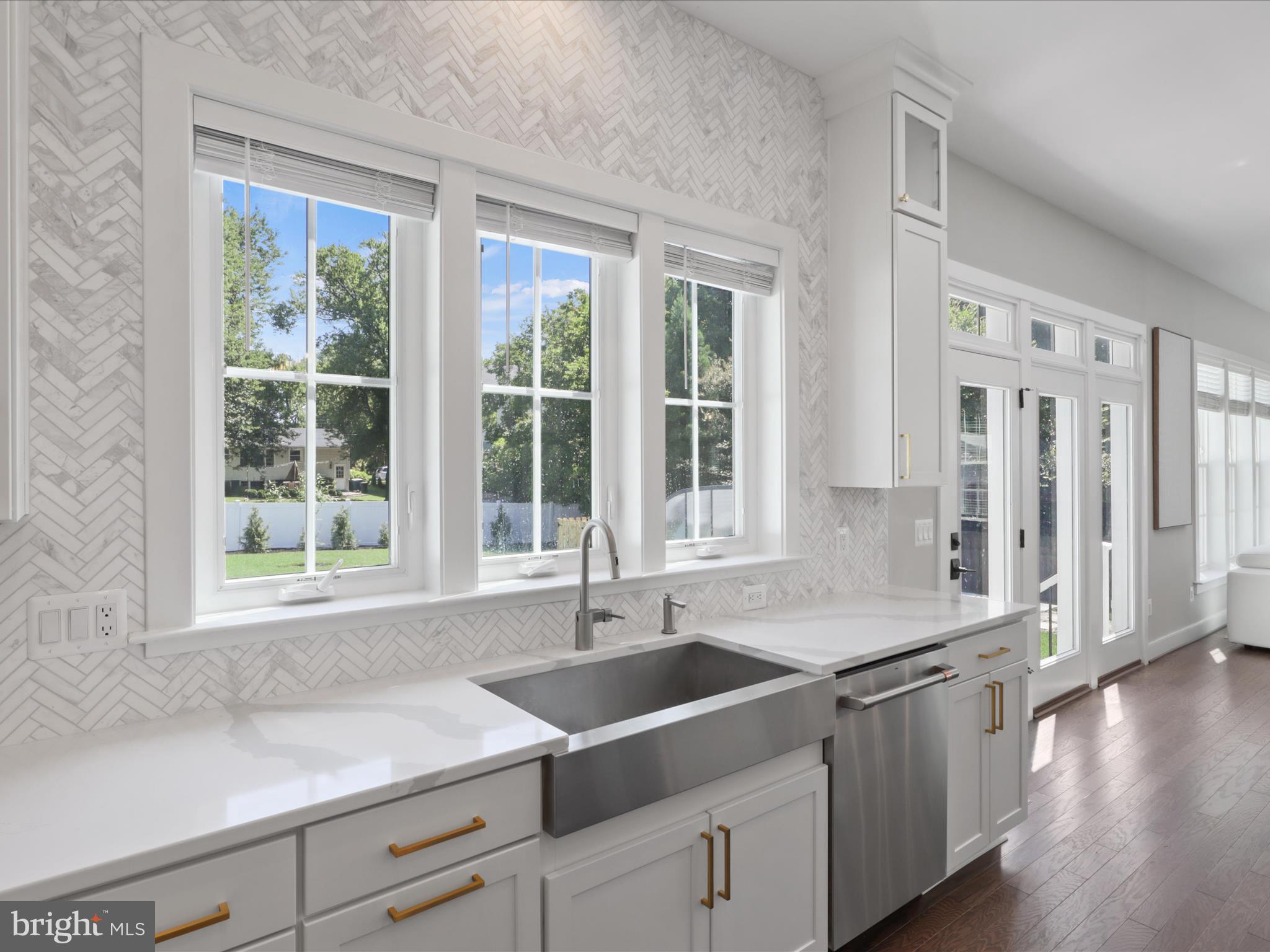 VIENNA WOODS - Residential