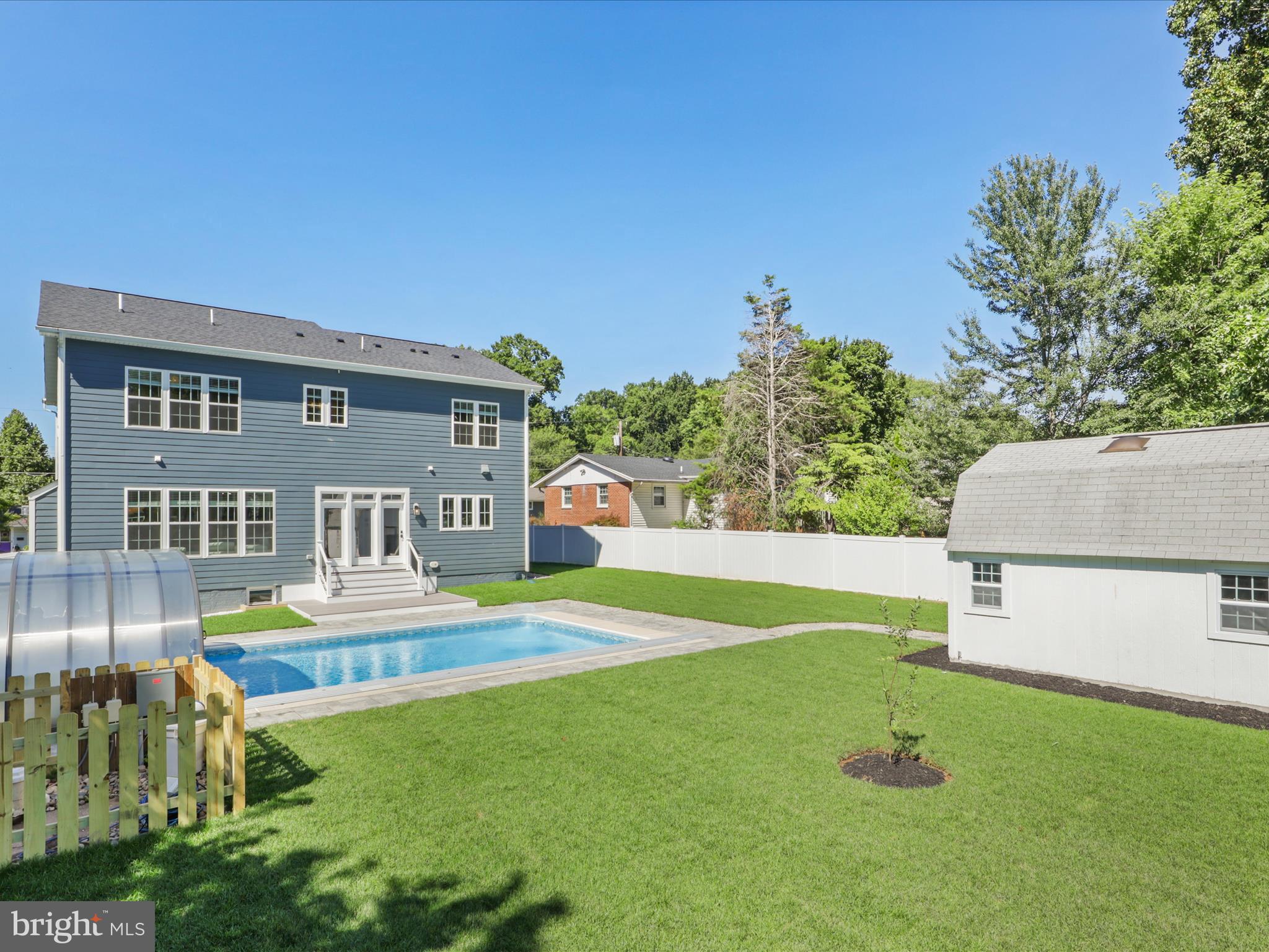 VIENNA WOODS - Residential