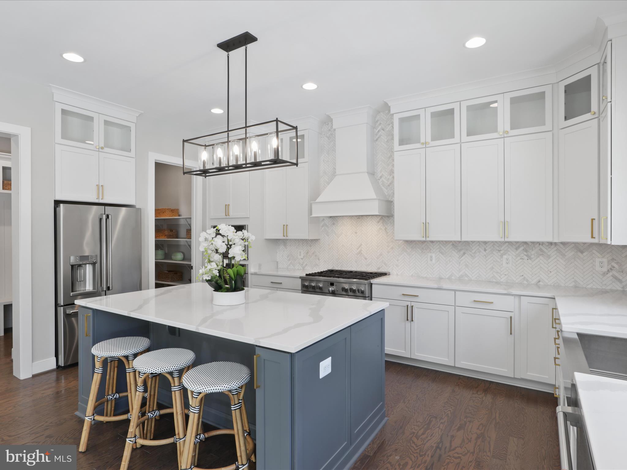 VIENNA WOODS - Residential