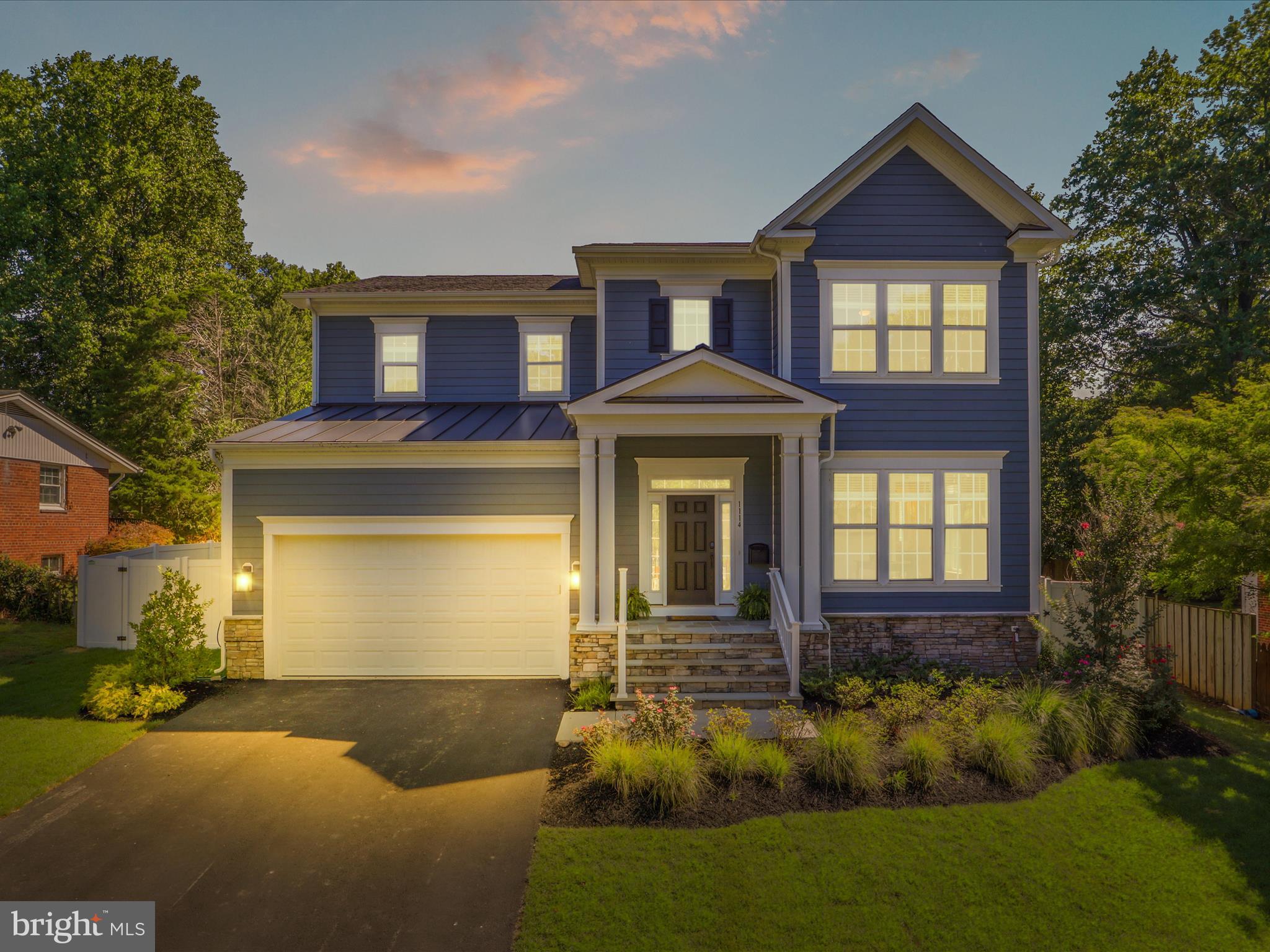 VIENNA WOODS - Residential