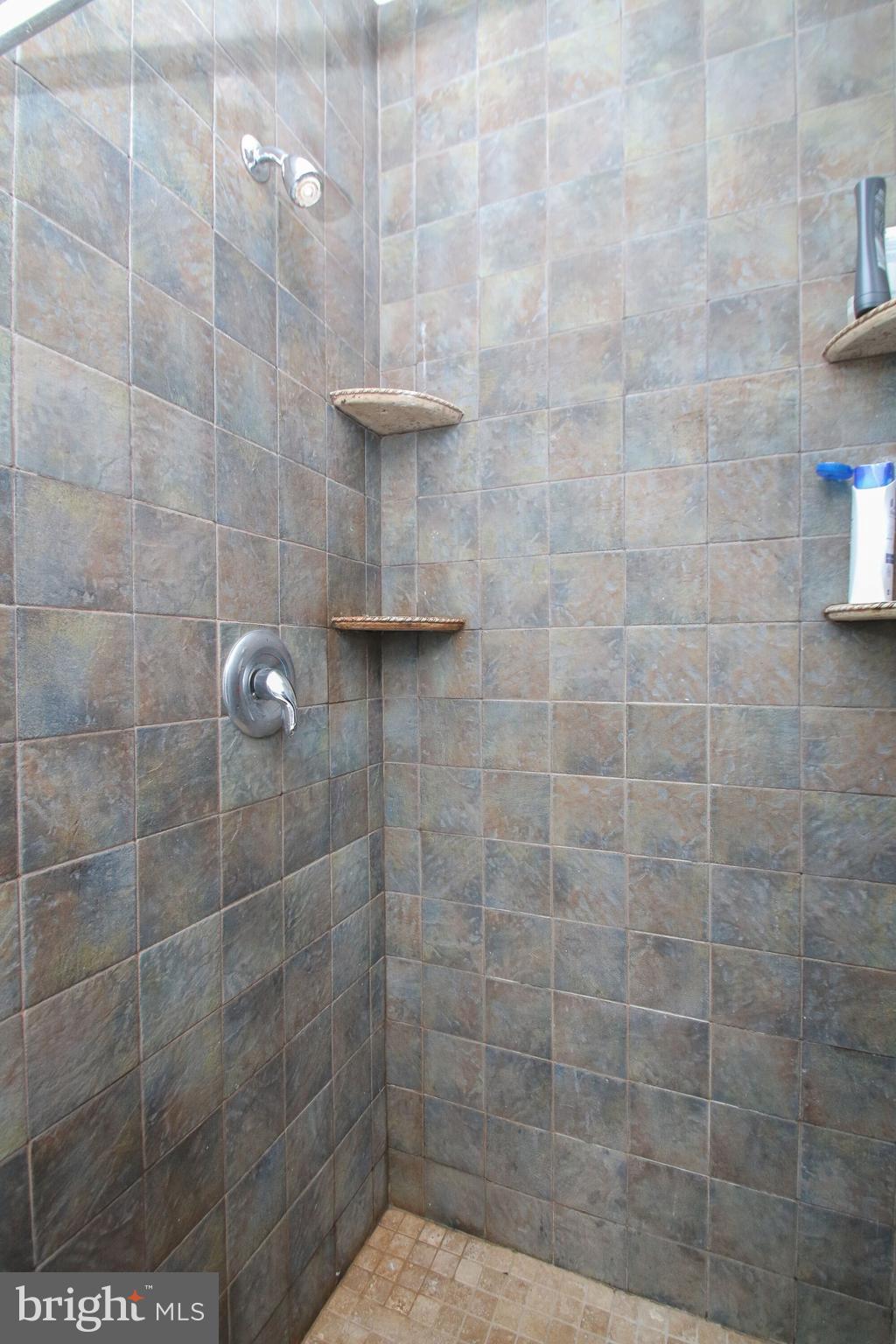 HAWTHORNE - Residential