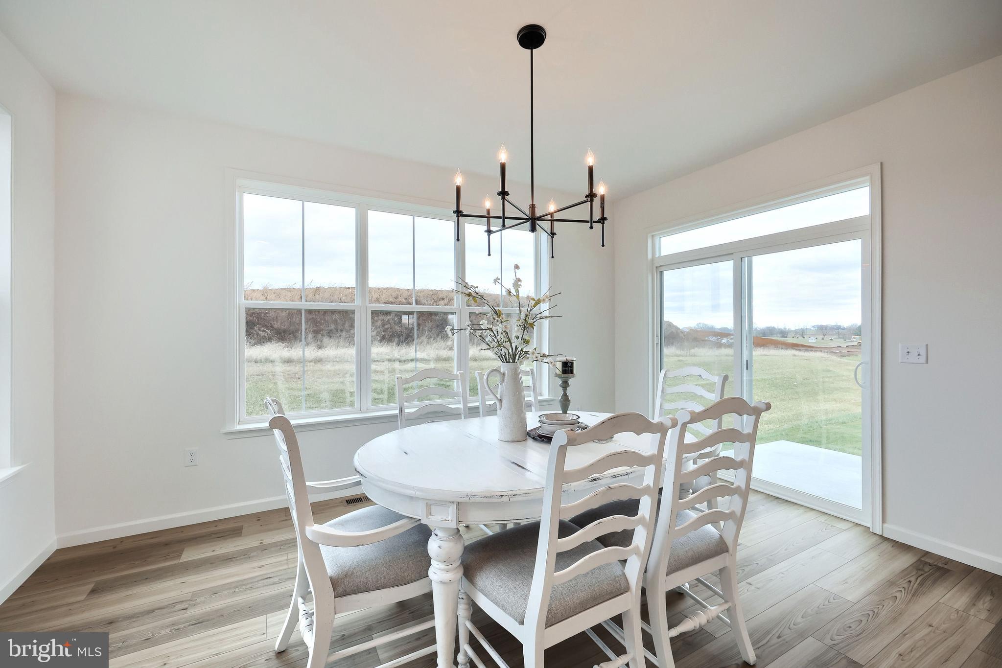 SUMMER LAYNE - Residential