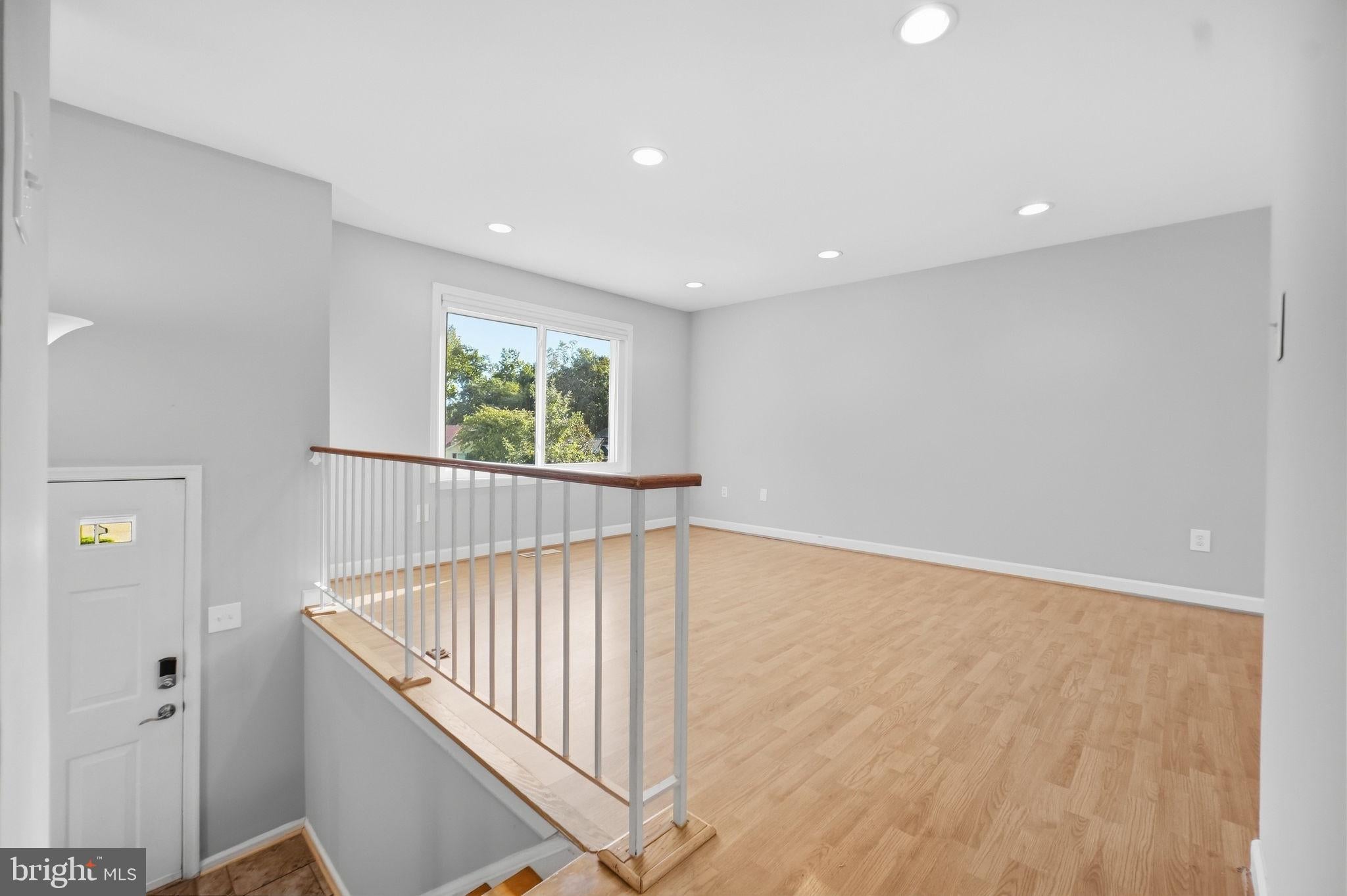 9136 MCHENRY LANE