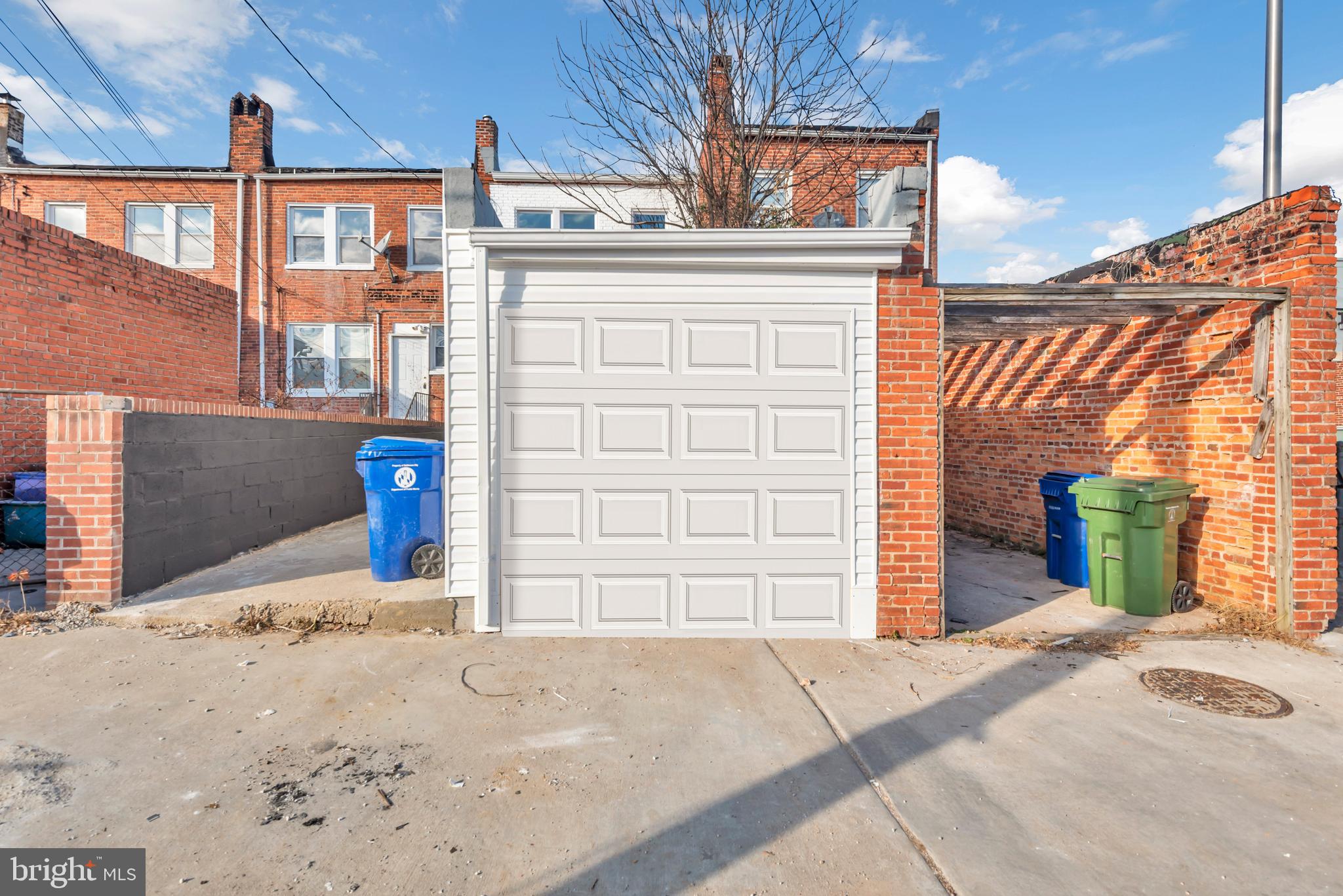 GREENSPRING - Residential