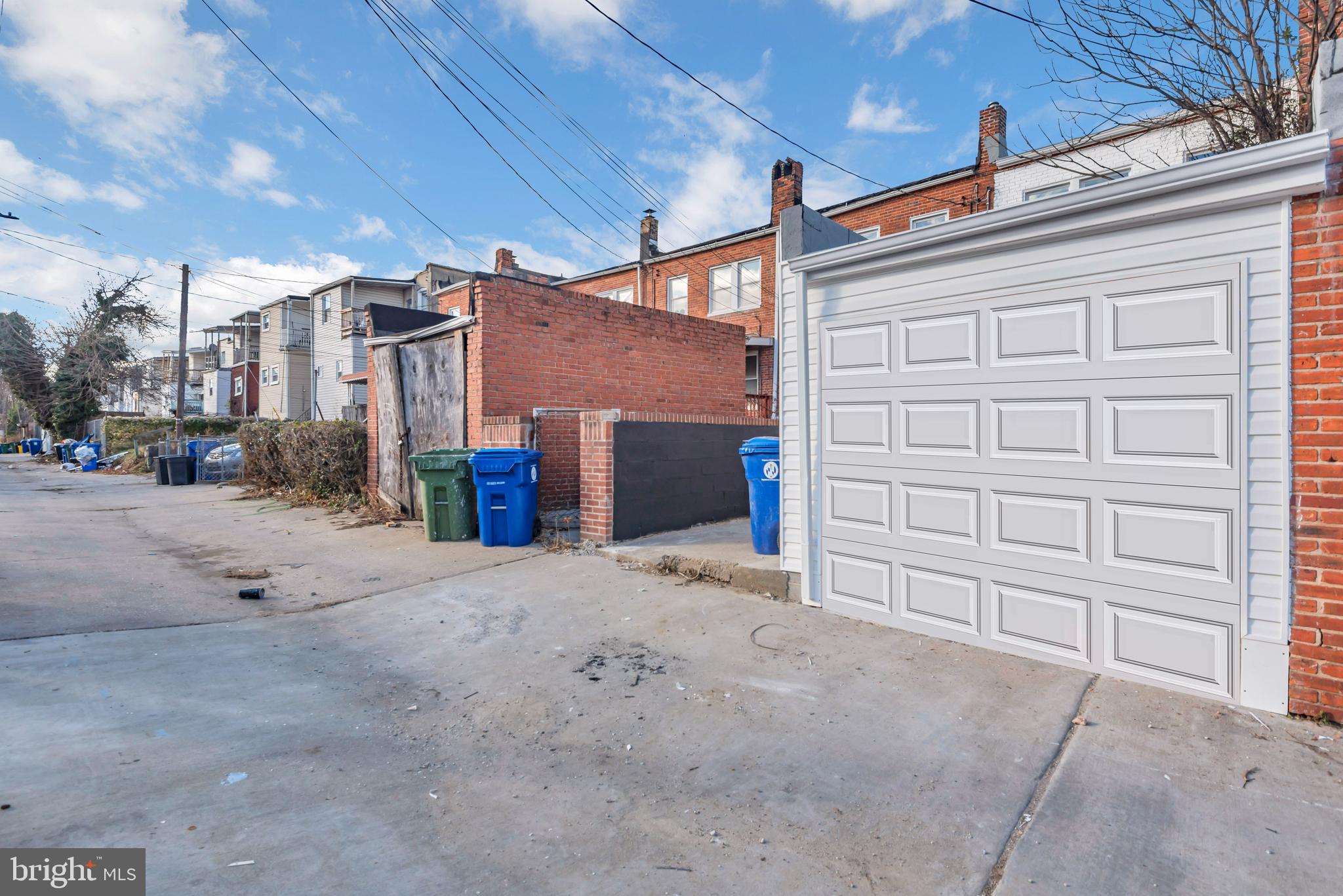 GREENSPRING - Residential