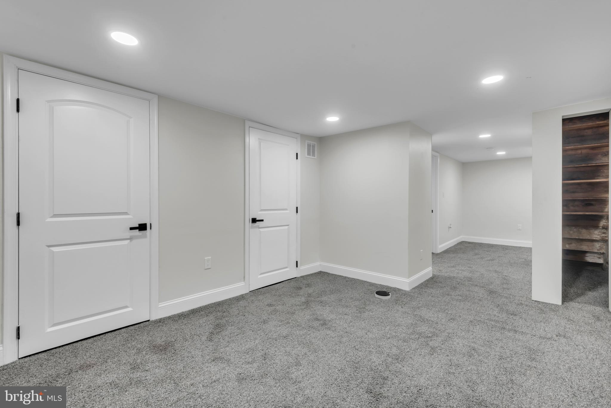 GREENSPRING - Residential