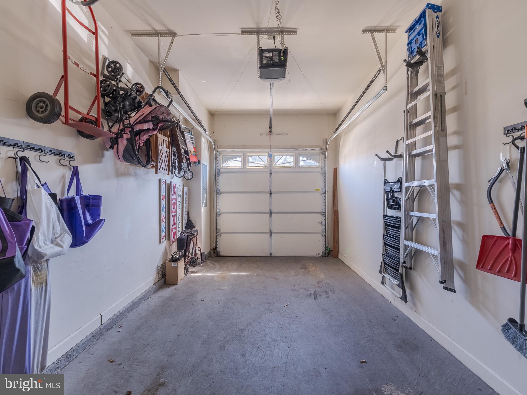 GREYCLIFFE - Residential