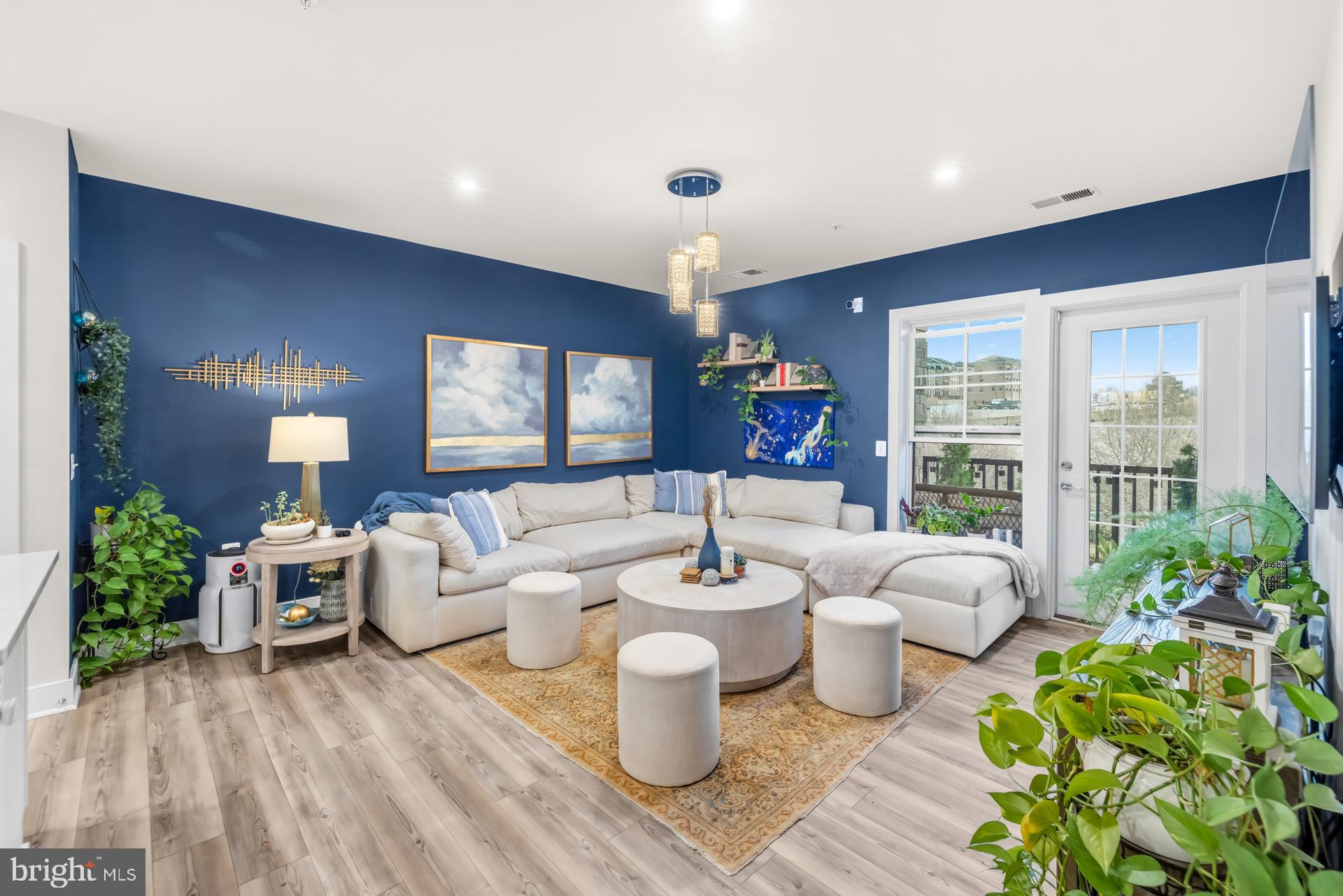 102 SAINT IVES PLACE 404