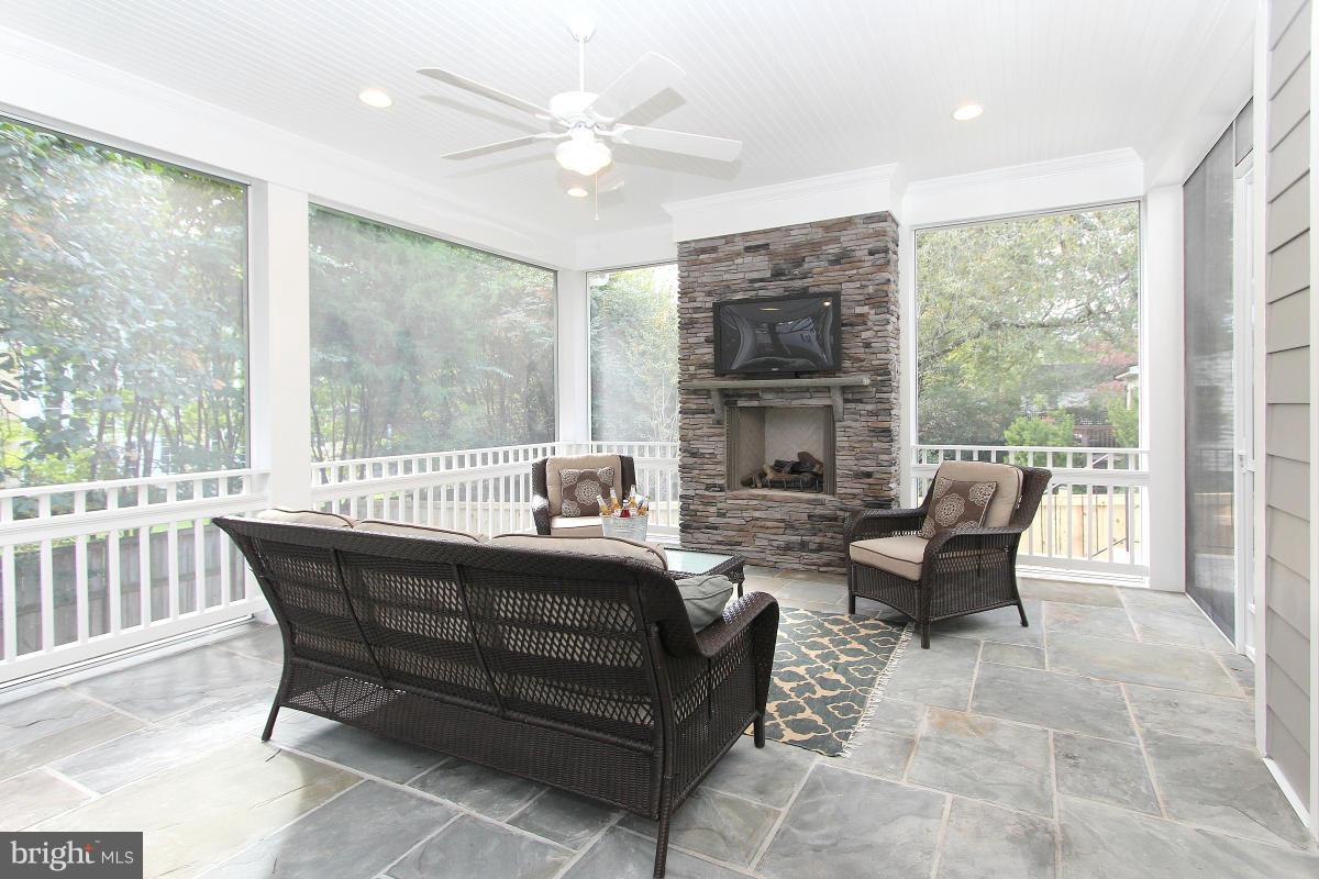 BRADMOOR - Residential