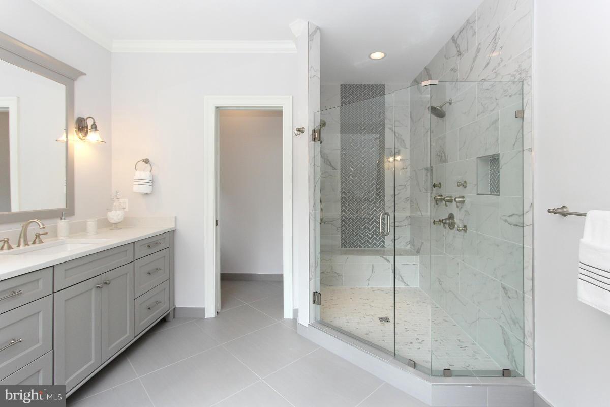 BRADMOOR - Residential