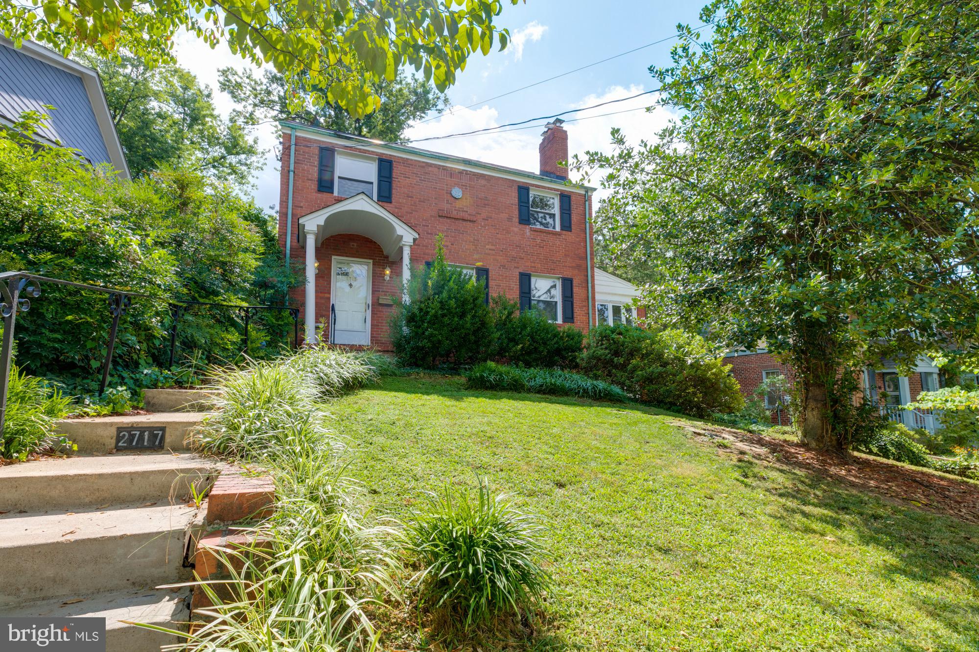 OAKCREST - Residential Lease